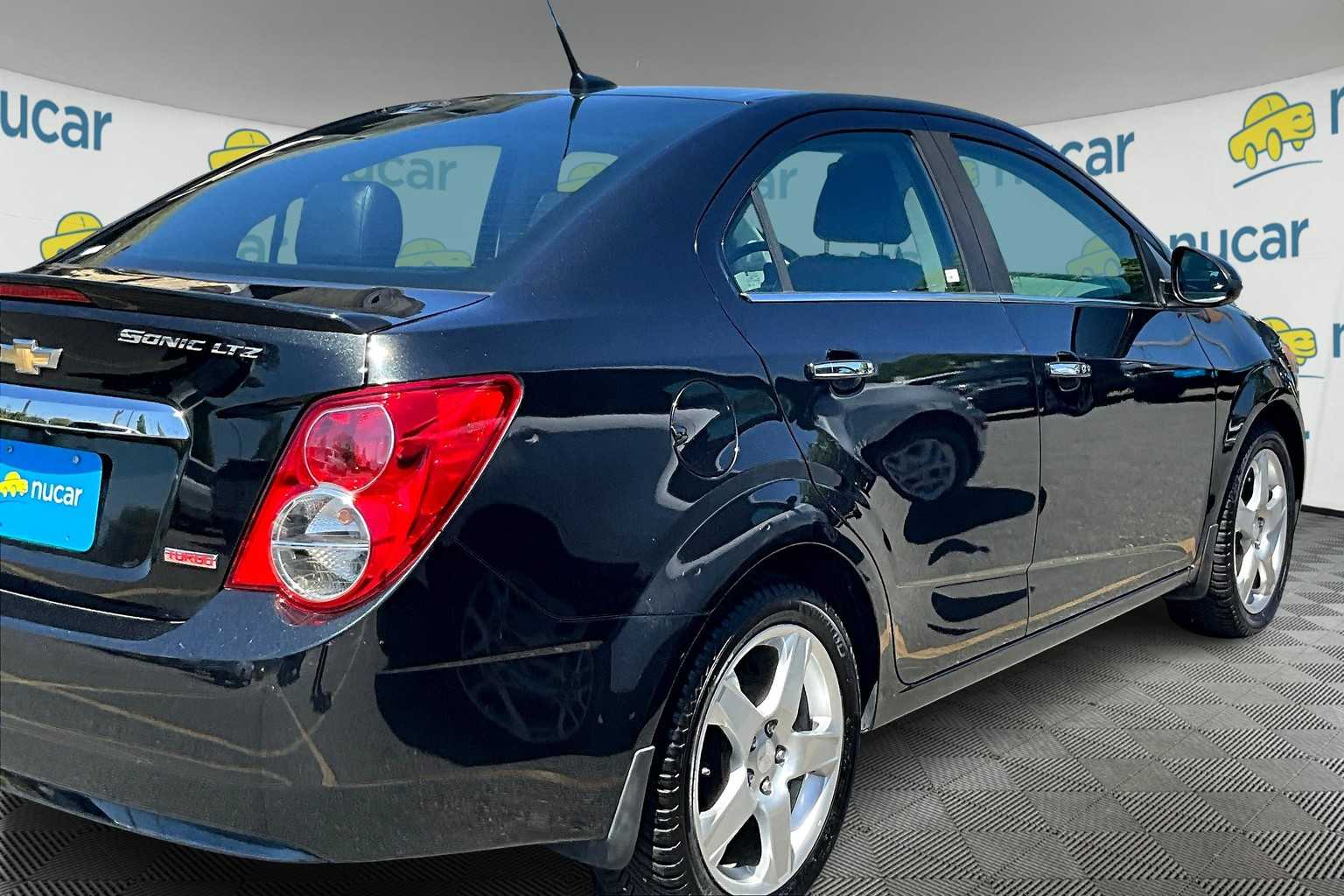 2014 Chevrolet Sonic LTZ - Photo 4