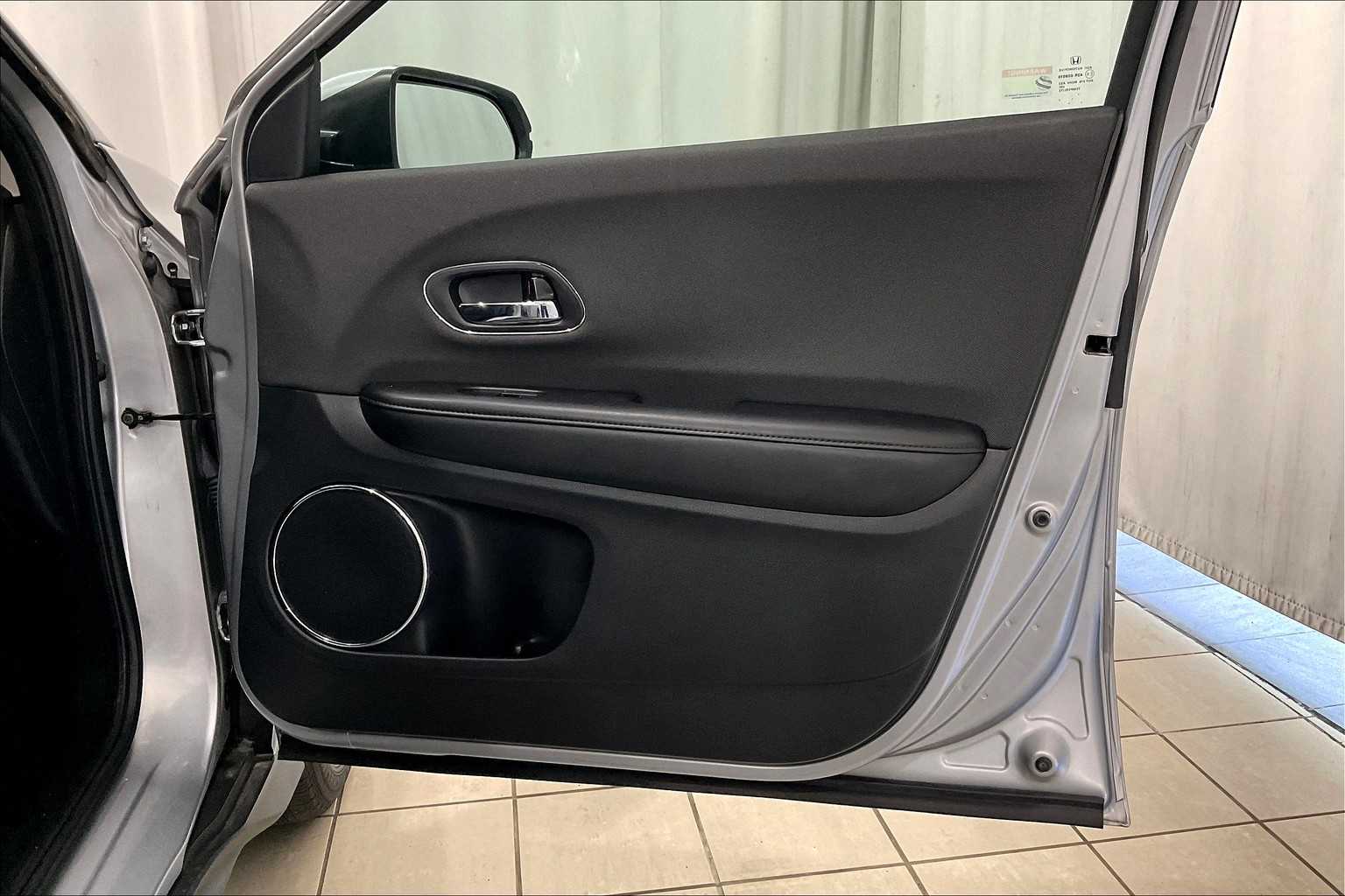 2022 Honda HR-V EX - Photo 12