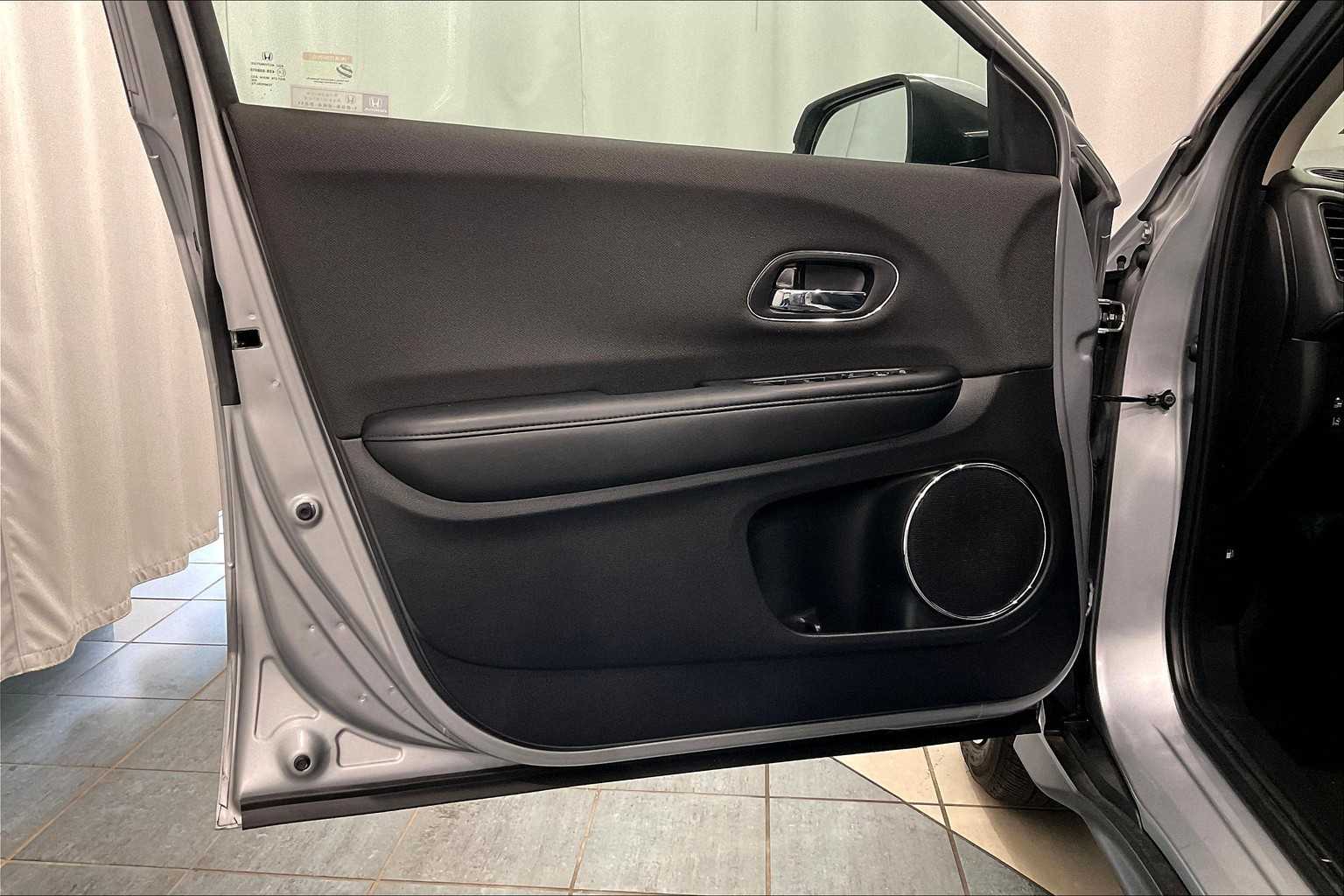 2022 Honda HR-V EX - Photo 9