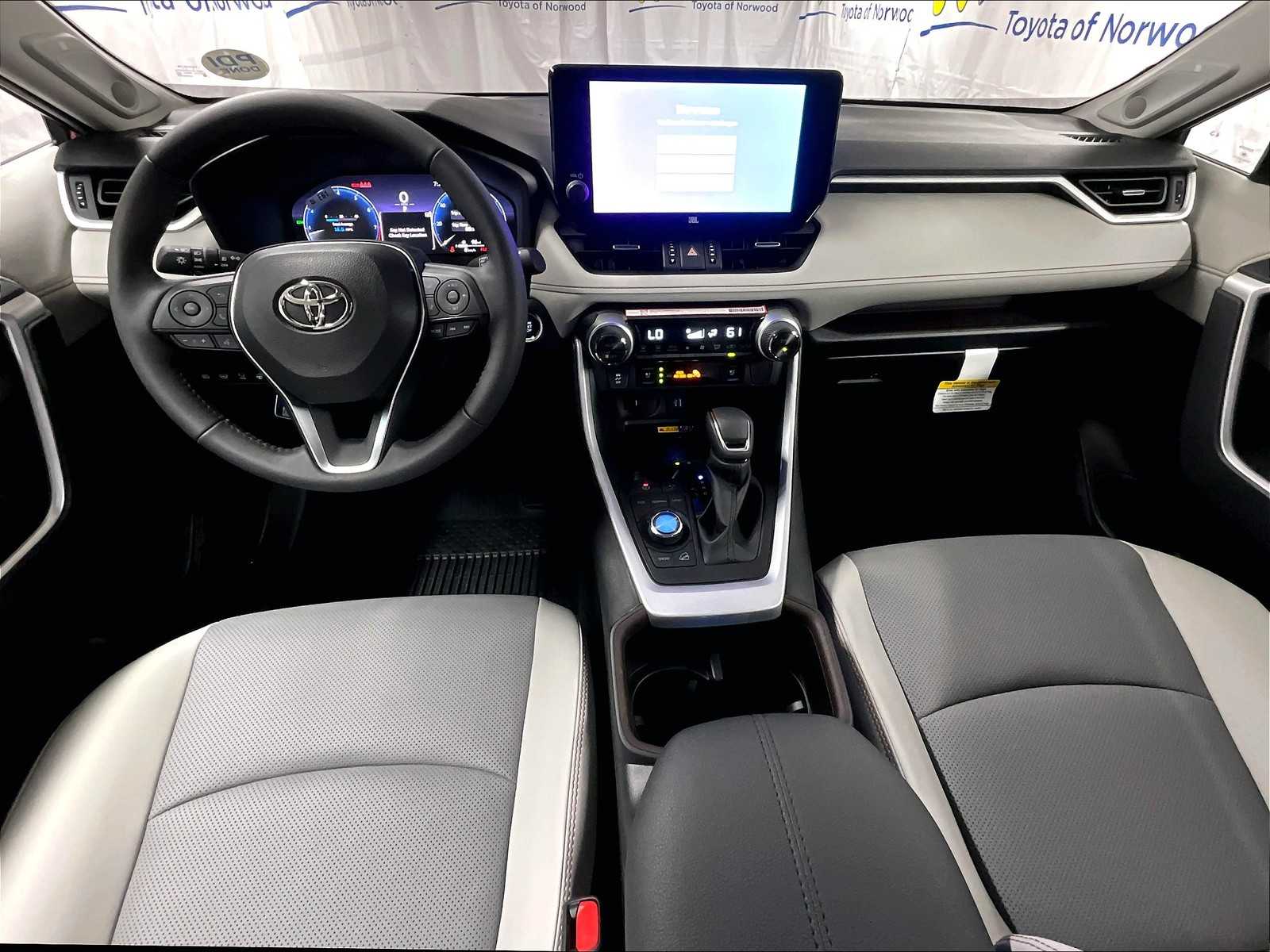 2025 Toyota RAV4 Limited - Photo 12