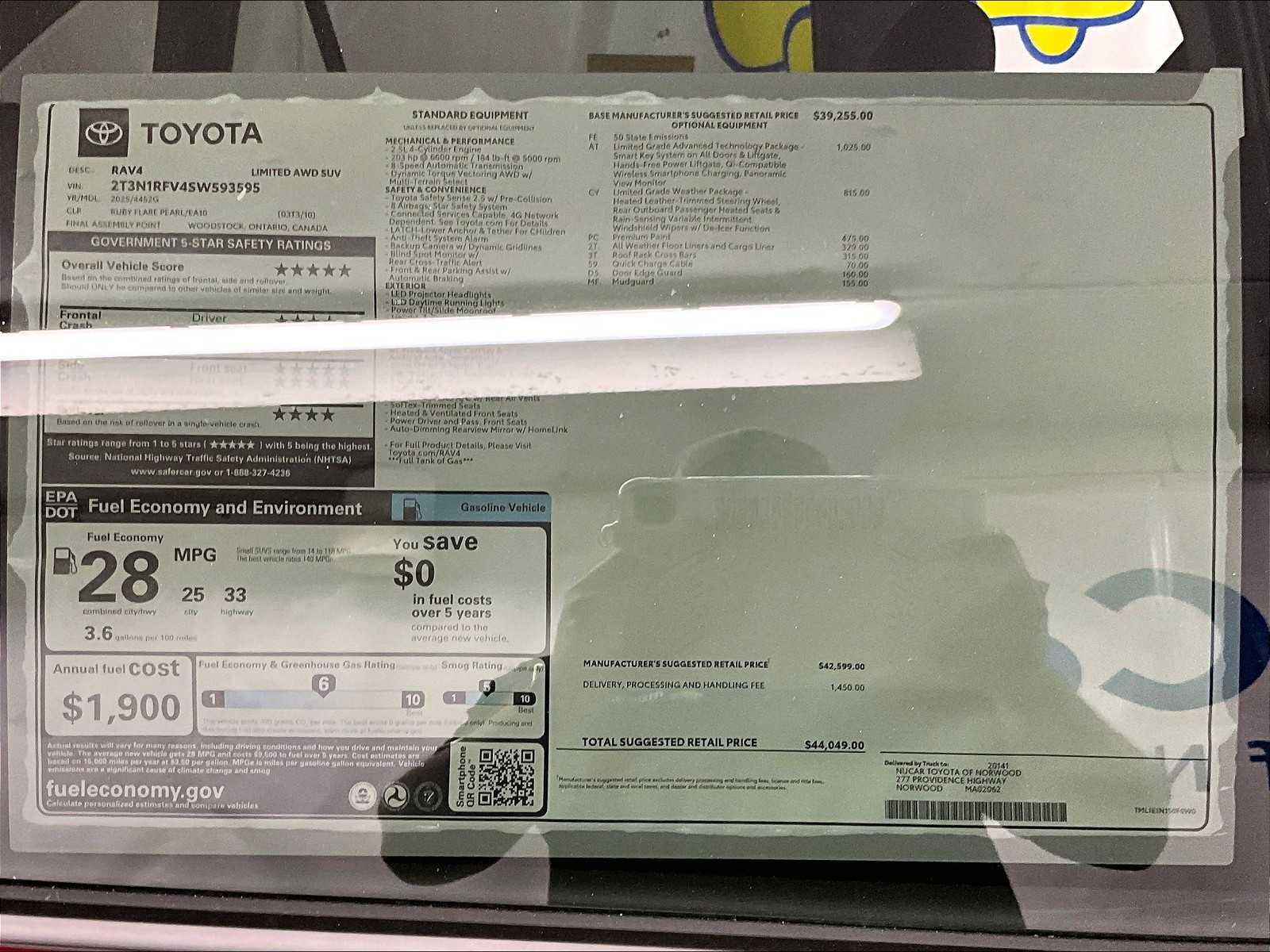 2025 Toyota RAV4 Limited - Photo 18