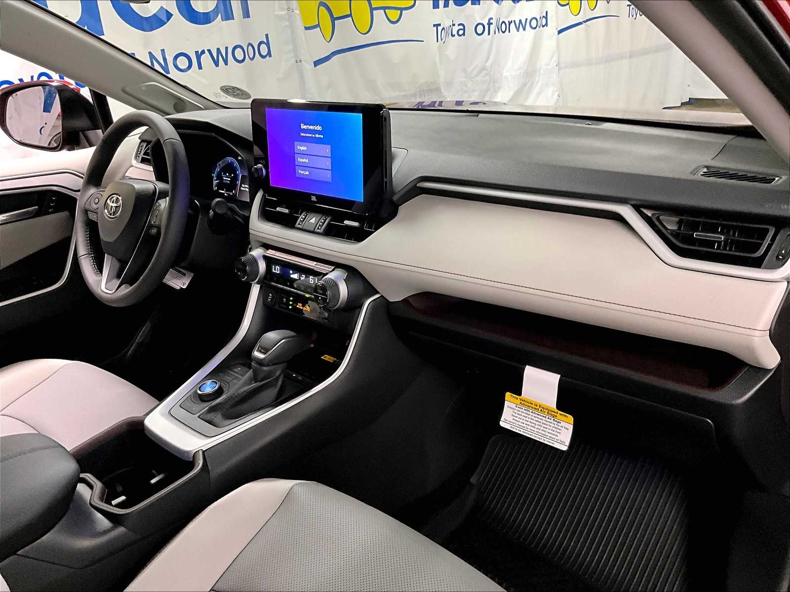 2025 Toyota RAV4 Limited - Photo 10