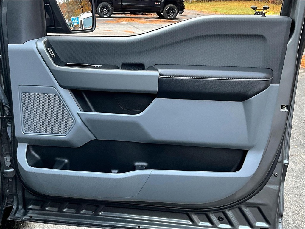 2023 Ford F-150 XLT - Photo 12