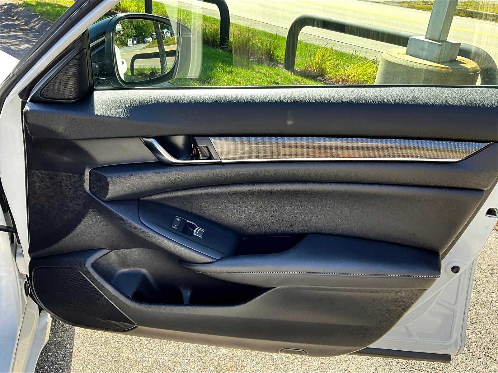 2021 Honda Accord Sport - Photo 12