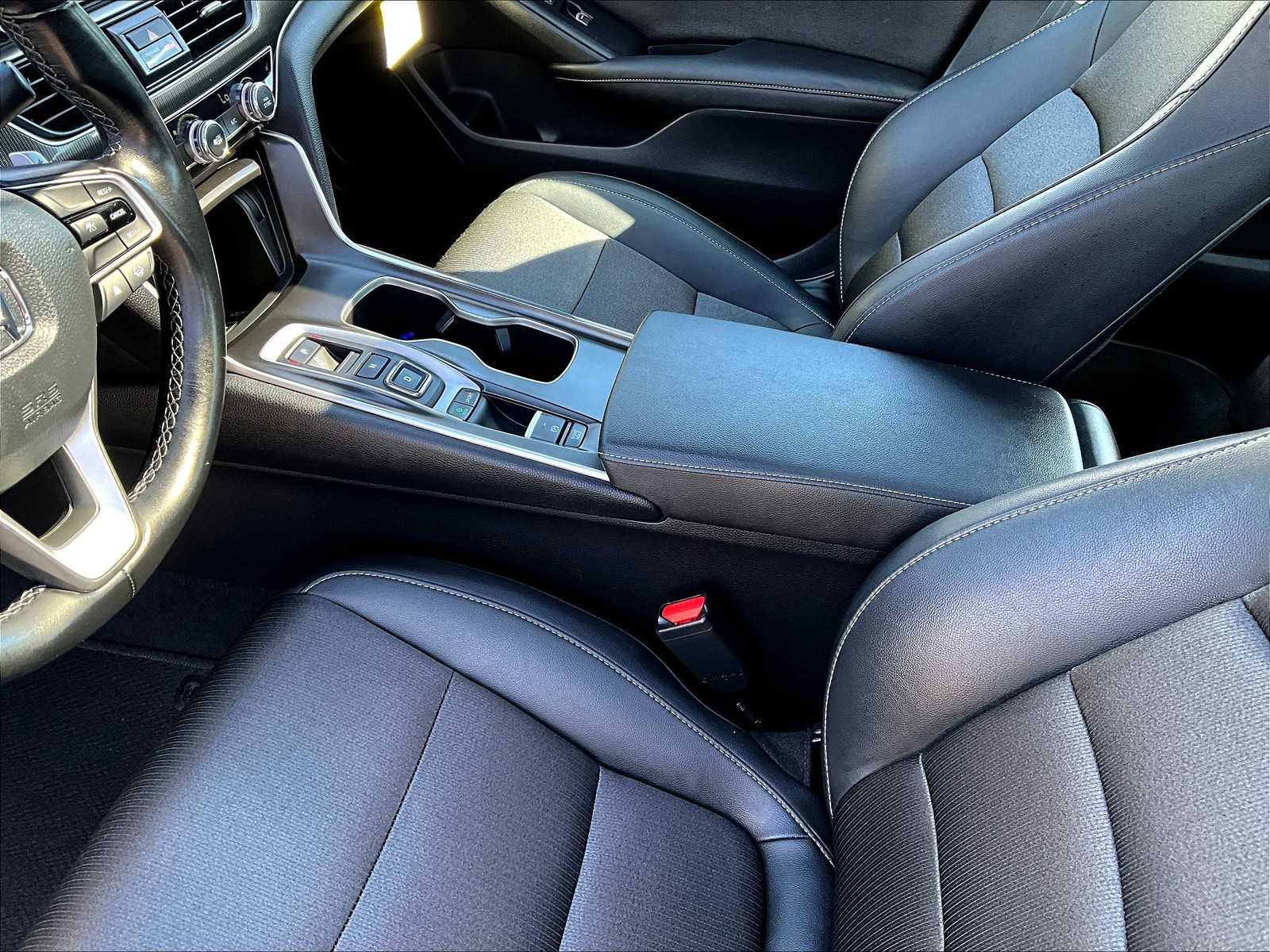 2021 Honda Accord Sport - Photo 20