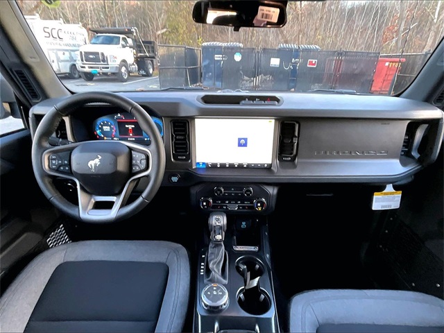 2025 Ford Bronco Big Bend - Photo 6