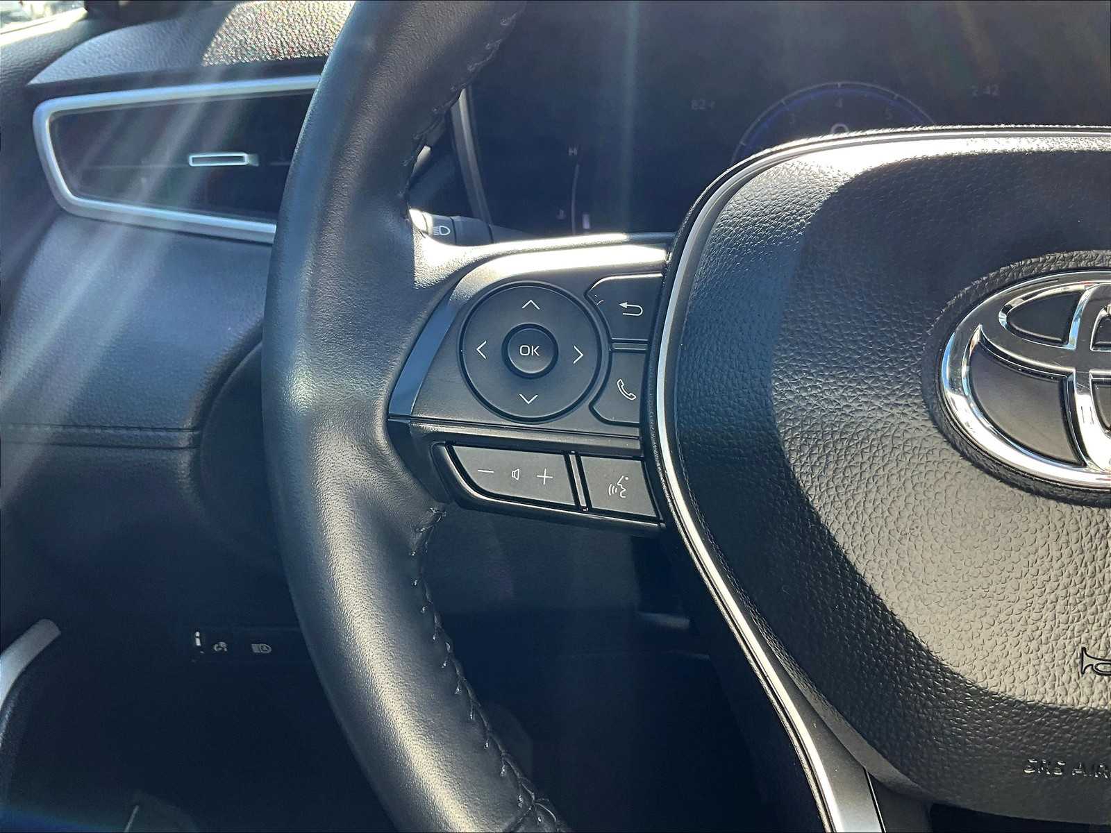 2025 Toyota Corolla Cross XLE - Photo 23