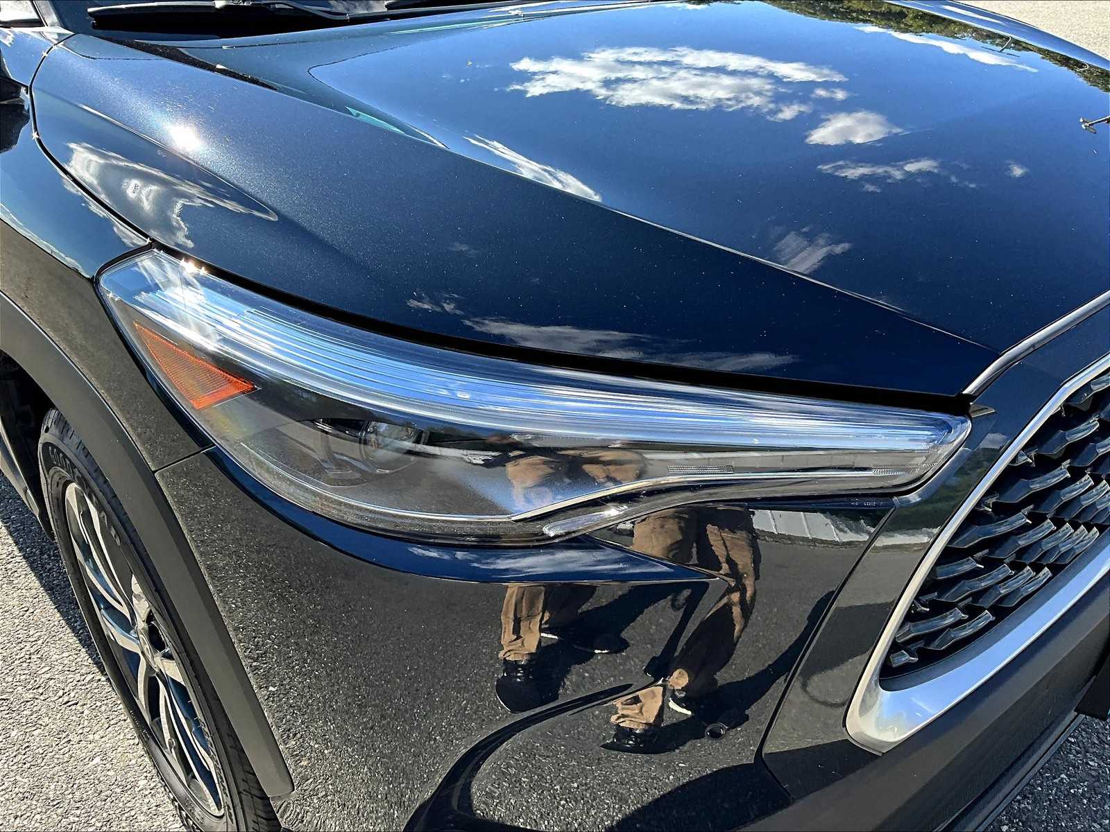 2025 Toyota Corolla Cross XLE - Photo 33