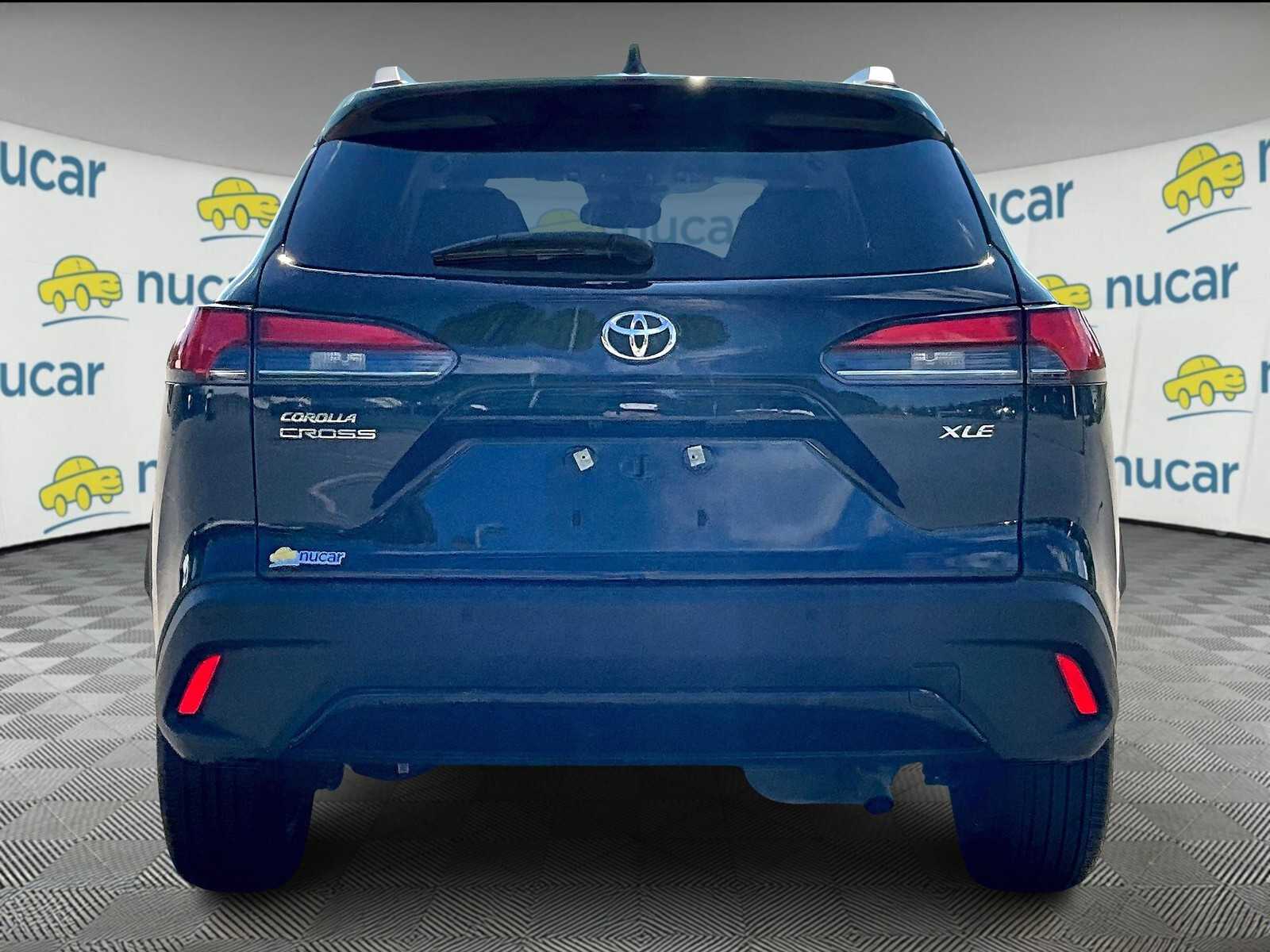 2025 Toyota Corolla Cross XLE - Photo 5
