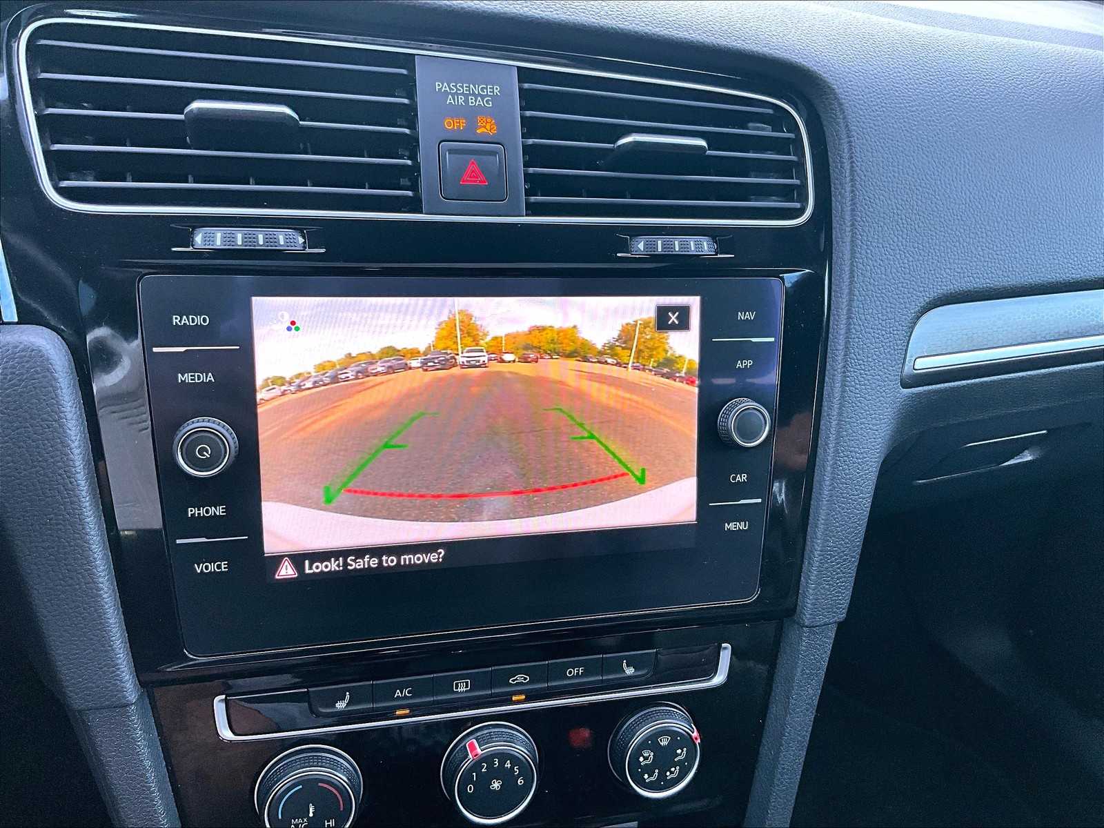 2021 Volkswagen Golf GTI SE - Photo 19