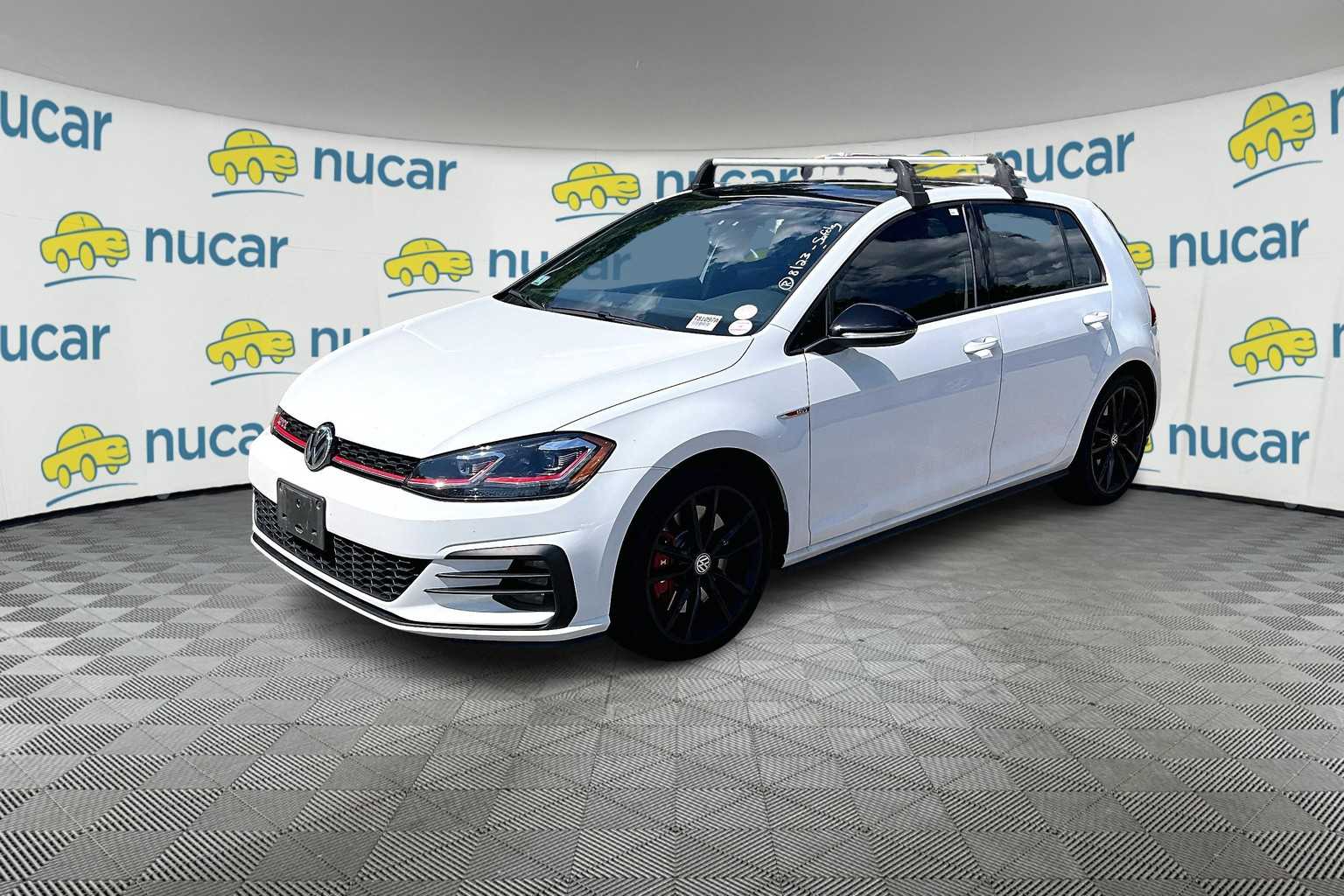 2021 Volkswagen Golf GTI SE - Photo 2