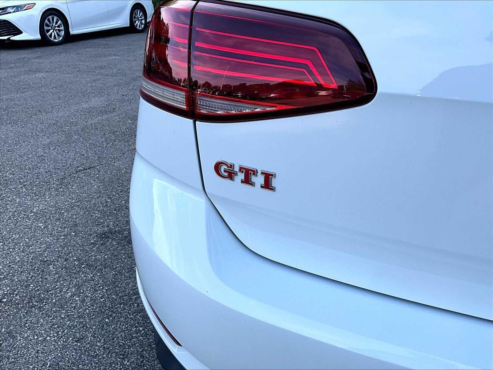 2021 Volkswagen Golf GTI SE - Photo 29
