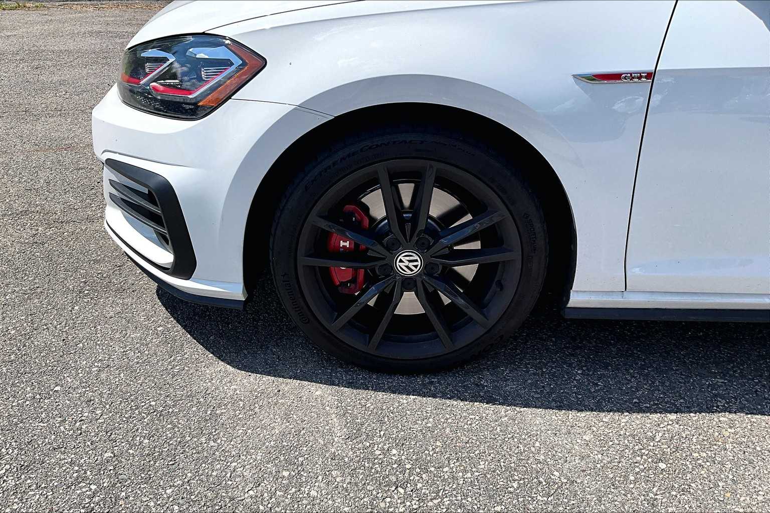 2021 Volkswagen Golf GTI SE - Photo 4