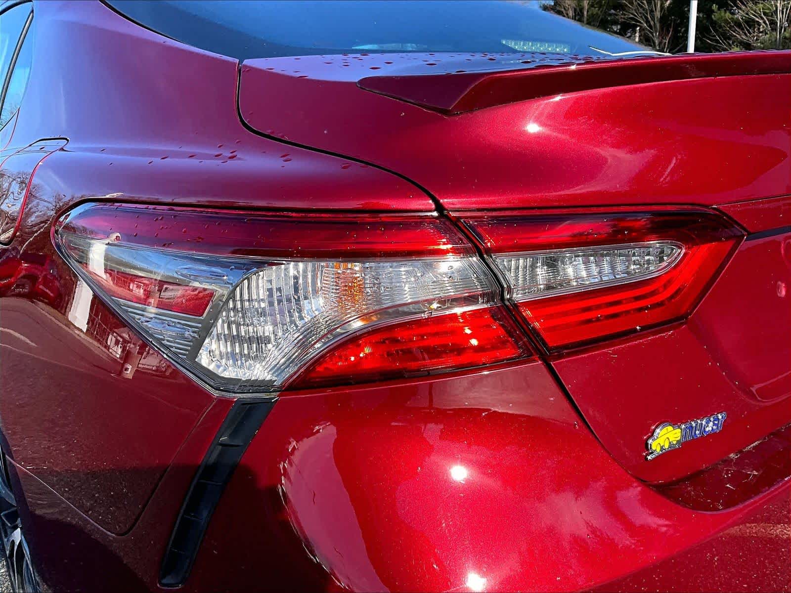 2018 Toyota Camry SE - Photo 32