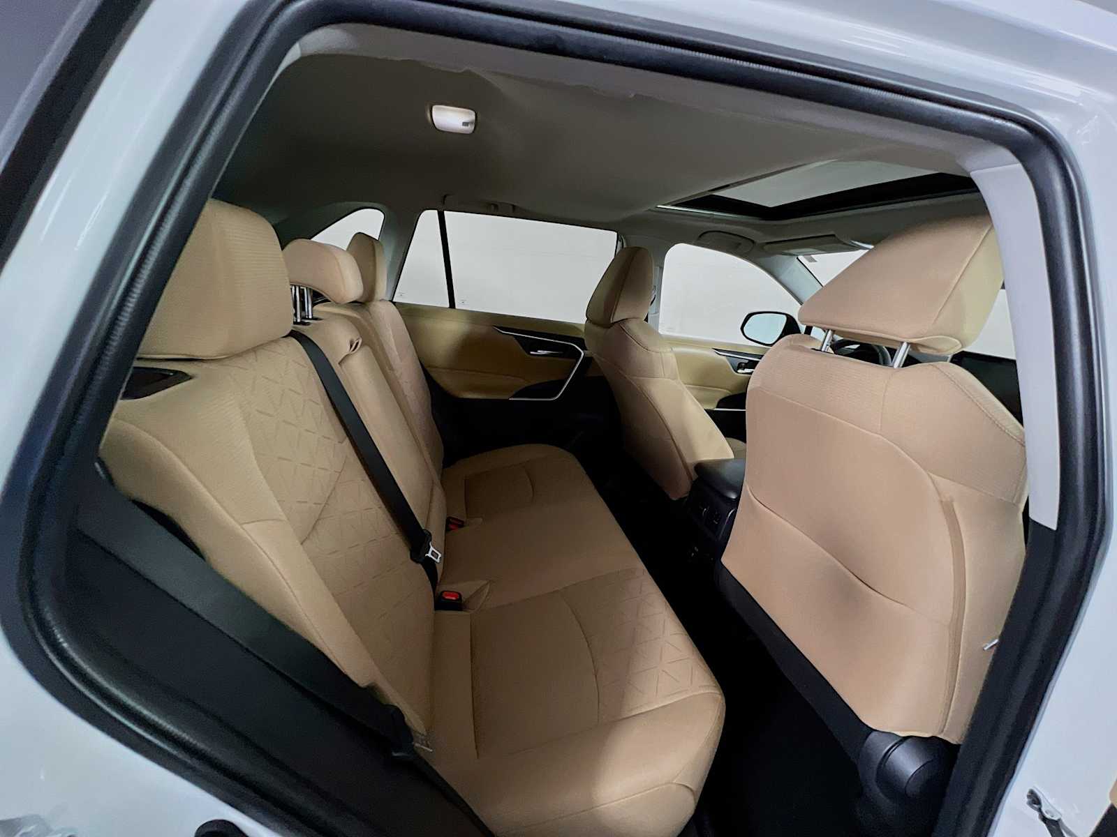 2022 Toyota RAV4 XLE - Photo 27