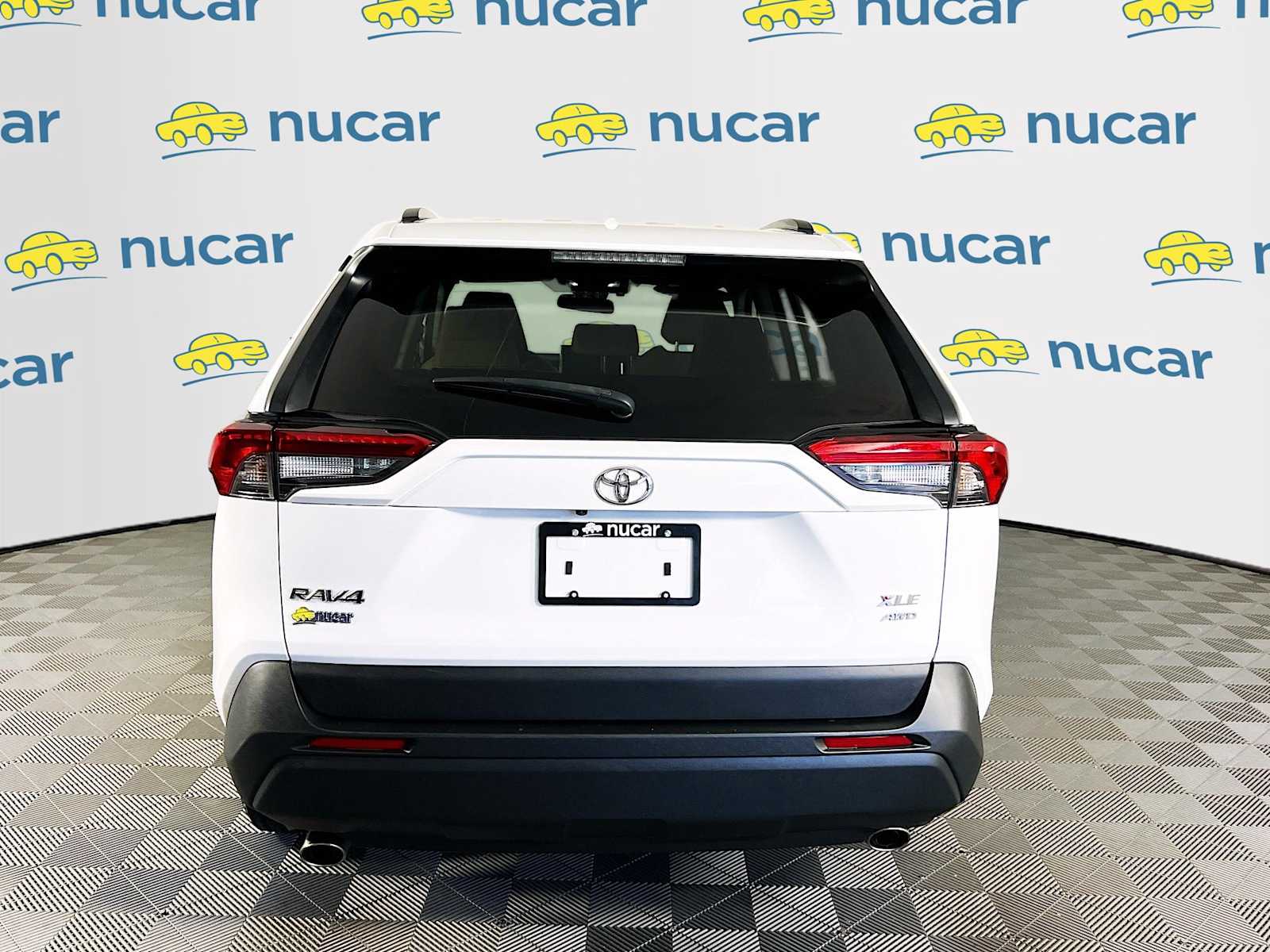 2022 Toyota RAV4 XLE - Photo 6