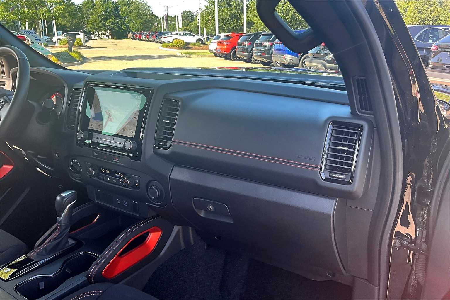 2024 Nissan Frontier PRO-4X - Photo 13