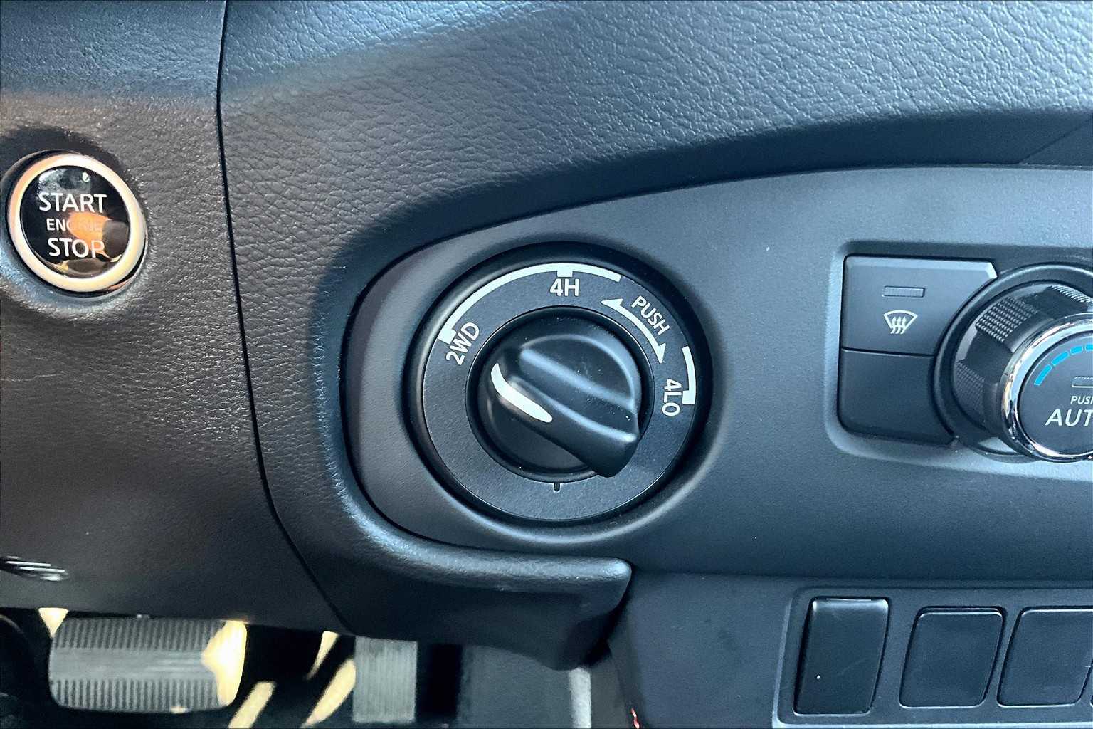 2024 Nissan Frontier PRO-4X - Photo 26
