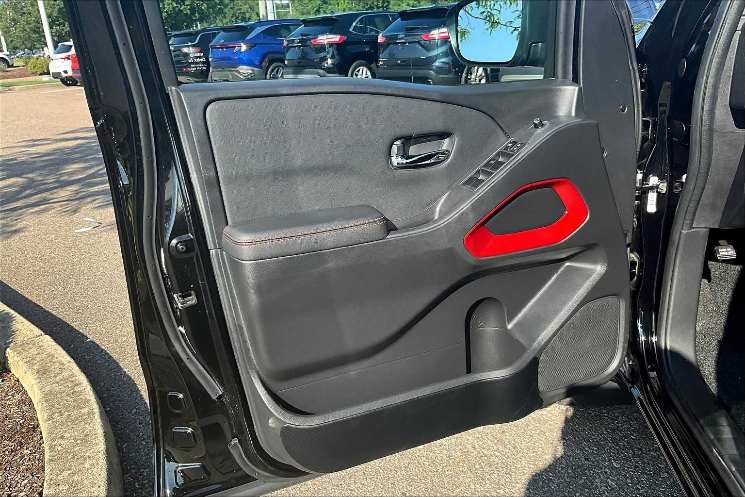 2024 Nissan Frontier PRO-4X - Photo 9