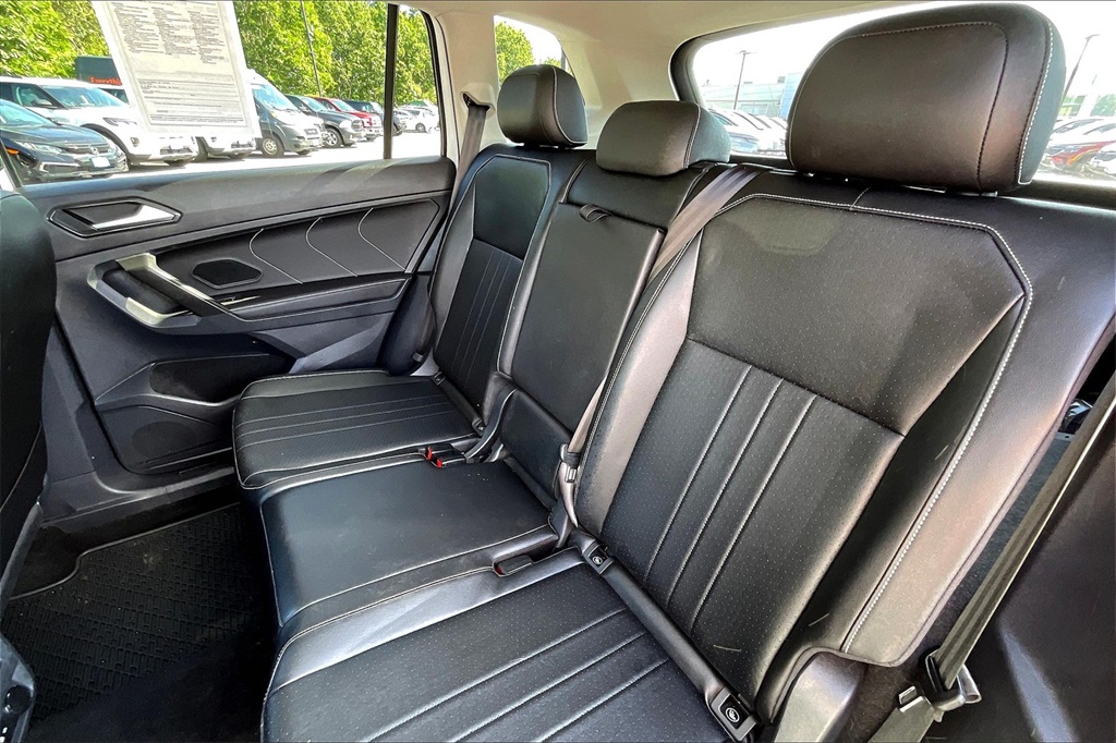 2022 Volkswagen Tiguan 2.0T SE - Photo 14