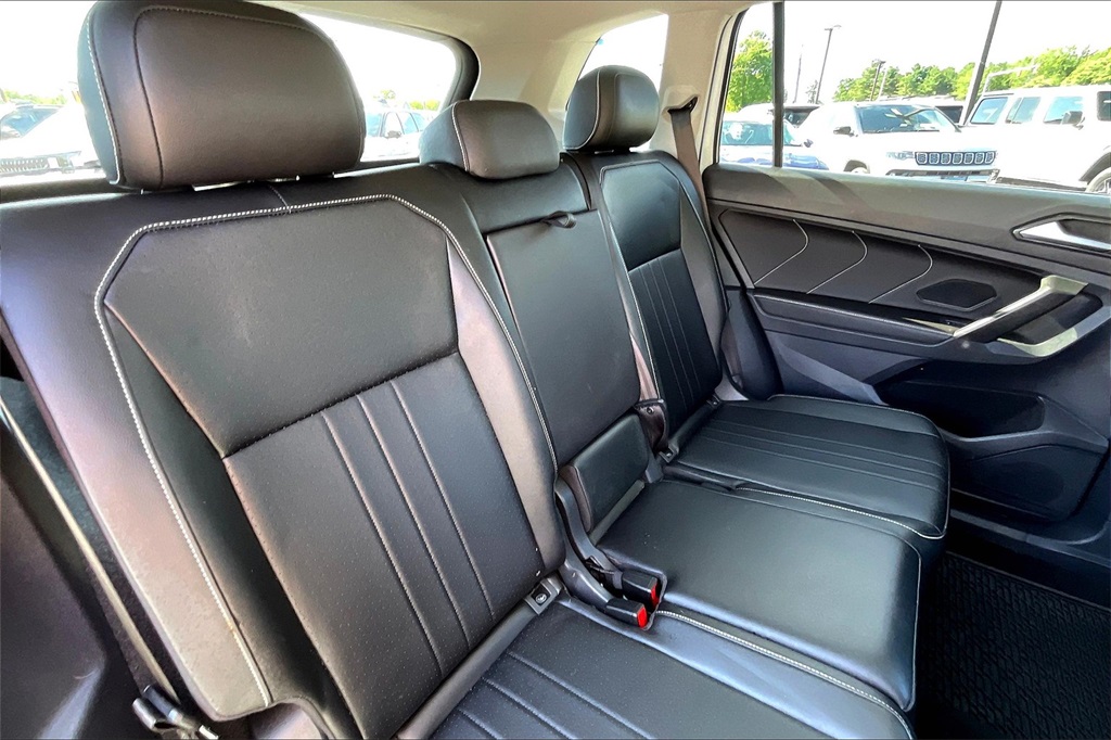 2022 Volkswagen Tiguan 2.0T SE - Photo 15