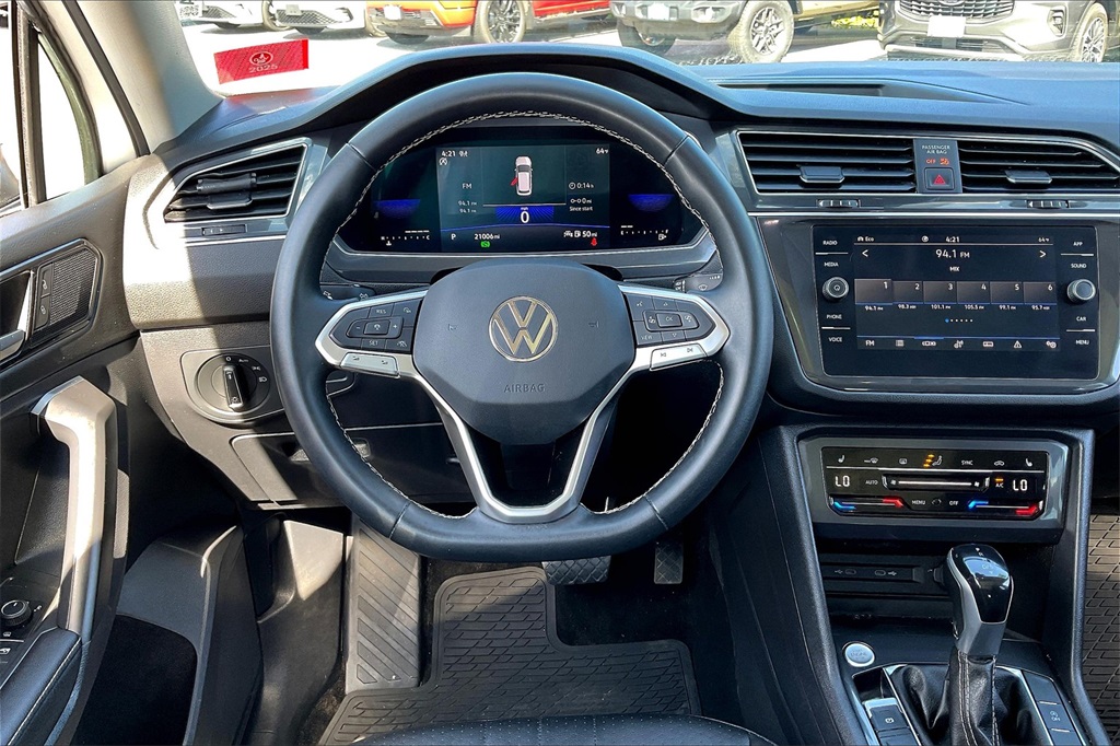 2022 Volkswagen Tiguan 2.0T SE - Photo 16