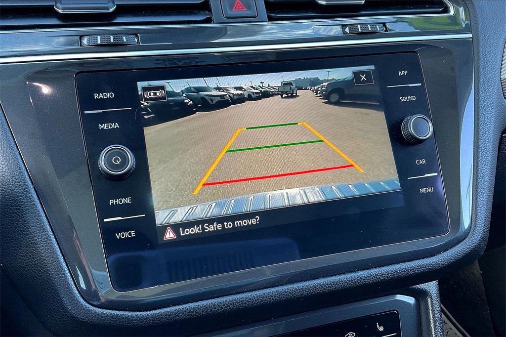 2022 Volkswagen Tiguan 2.0T SE - Photo 18