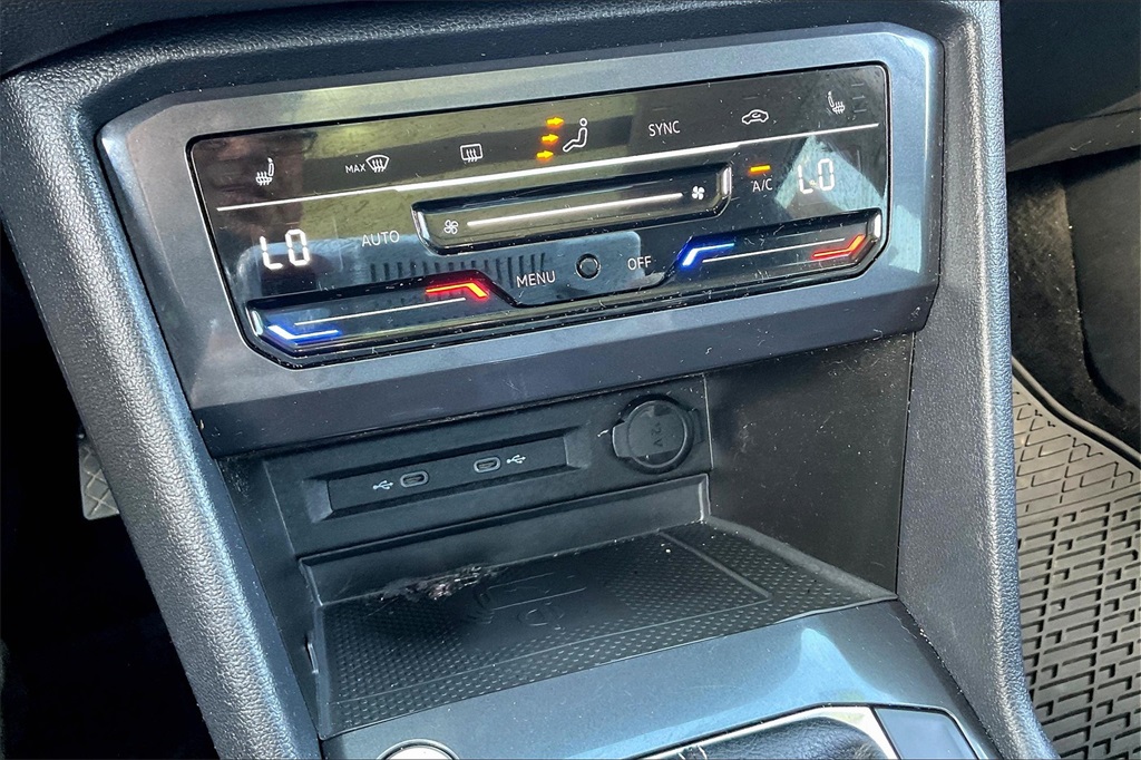 2022 Volkswagen Tiguan 2.0T SE - Photo 25