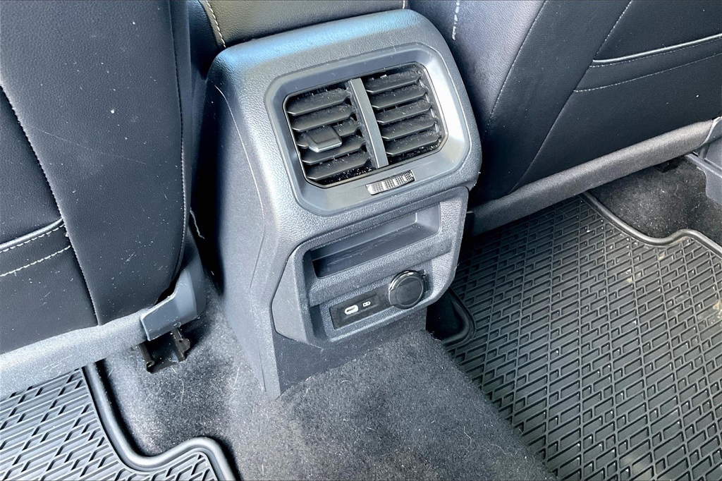 2022 Volkswagen Tiguan 2.0T SE - Photo 26