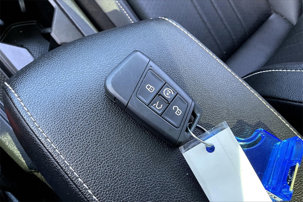 2022 Volkswagen Tiguan 2.0T SE - Photo 28