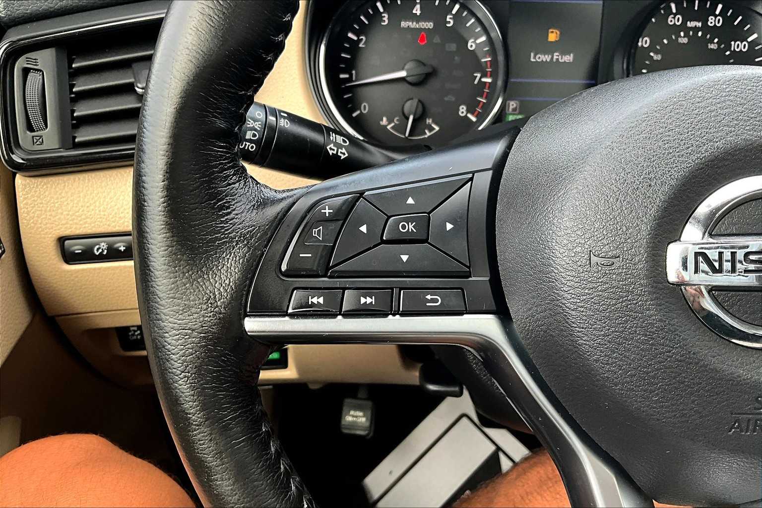2018 Nissan Rogue SL - Photo 23