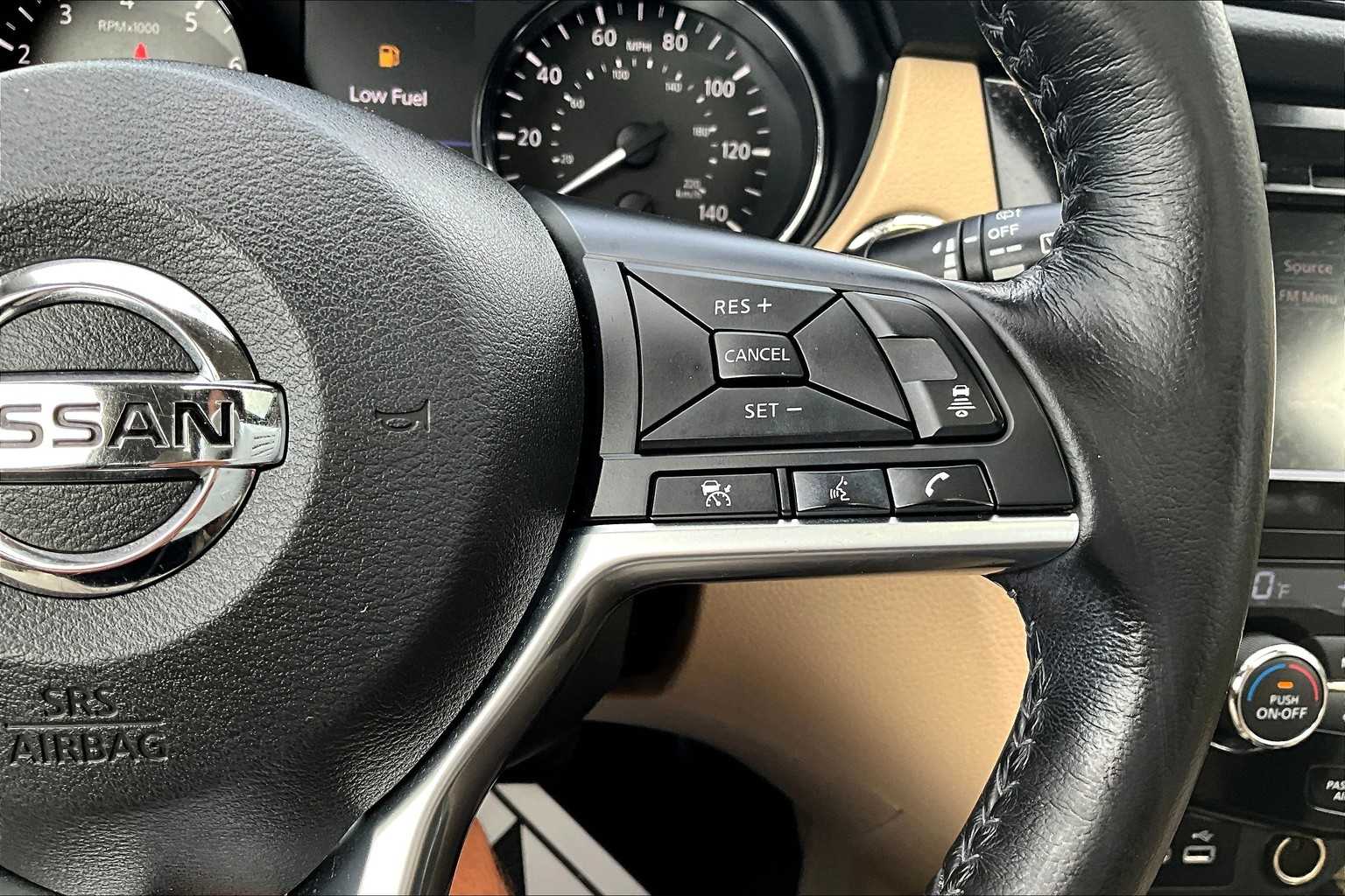 2018 Nissan Rogue SL - Photo 24