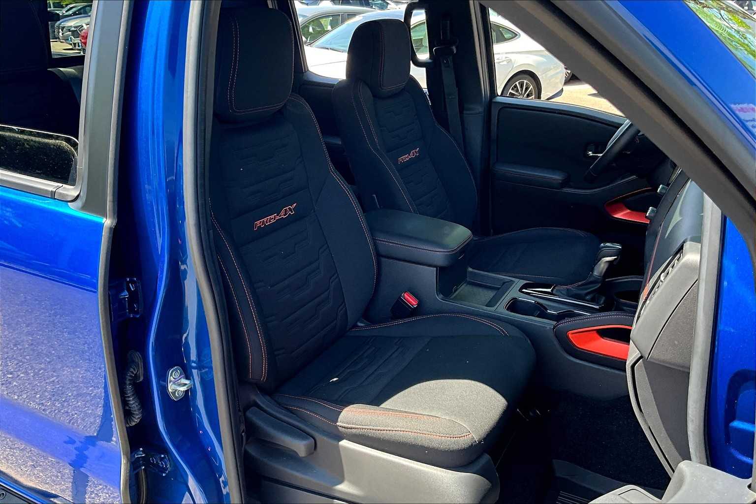 2024 Nissan Frontier PRO-4X - Photo 11