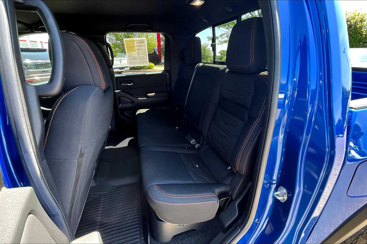 2024 Nissan Frontier PRO-4X - Photo 15