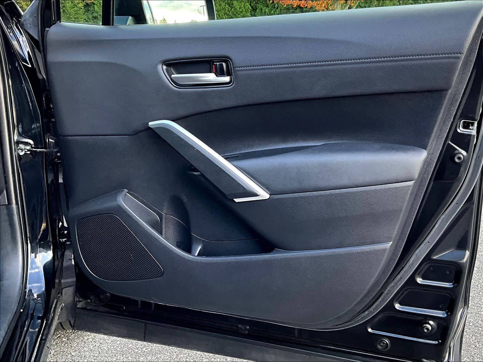 2023 Toyota Corolla Cross XLE - Photo 12