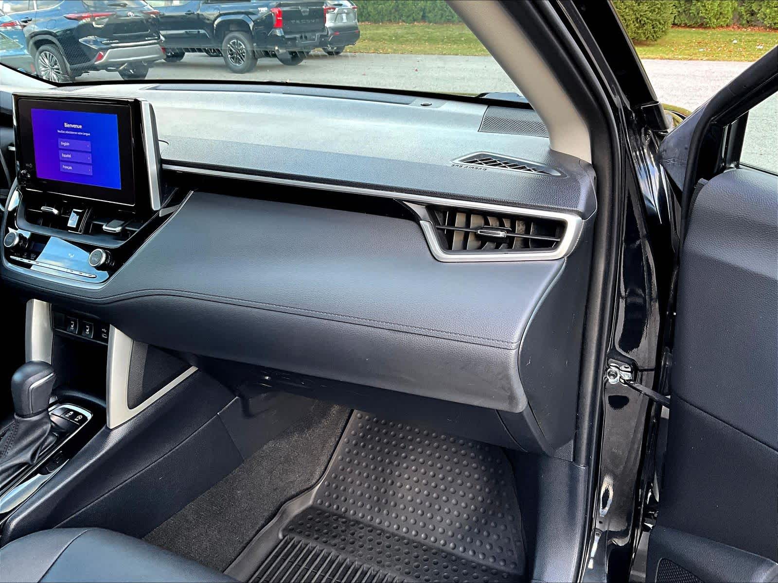 2023 Toyota Corolla Cross XLE - Photo 13