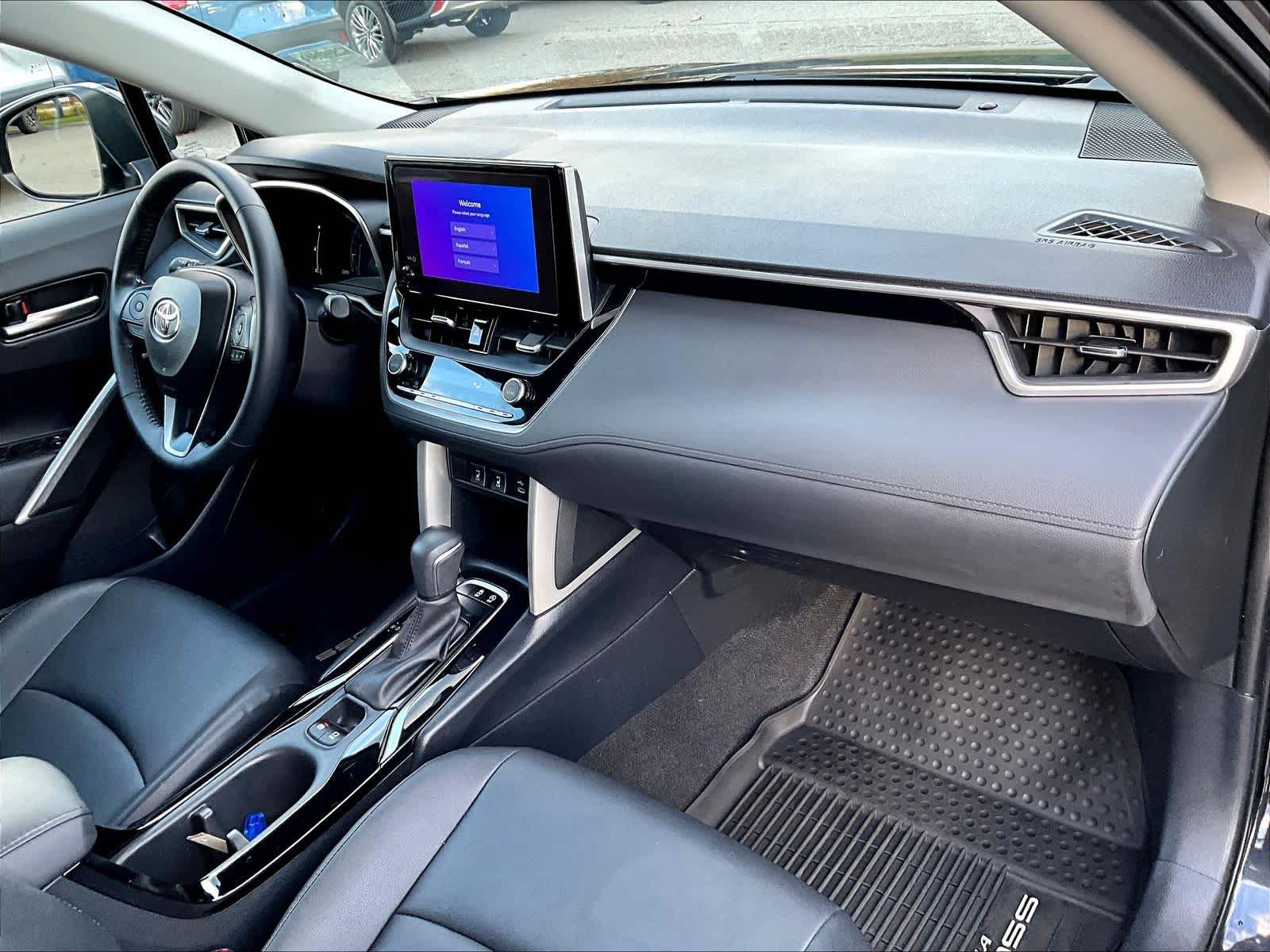 2023 Toyota Corolla Cross XLE - Photo 14