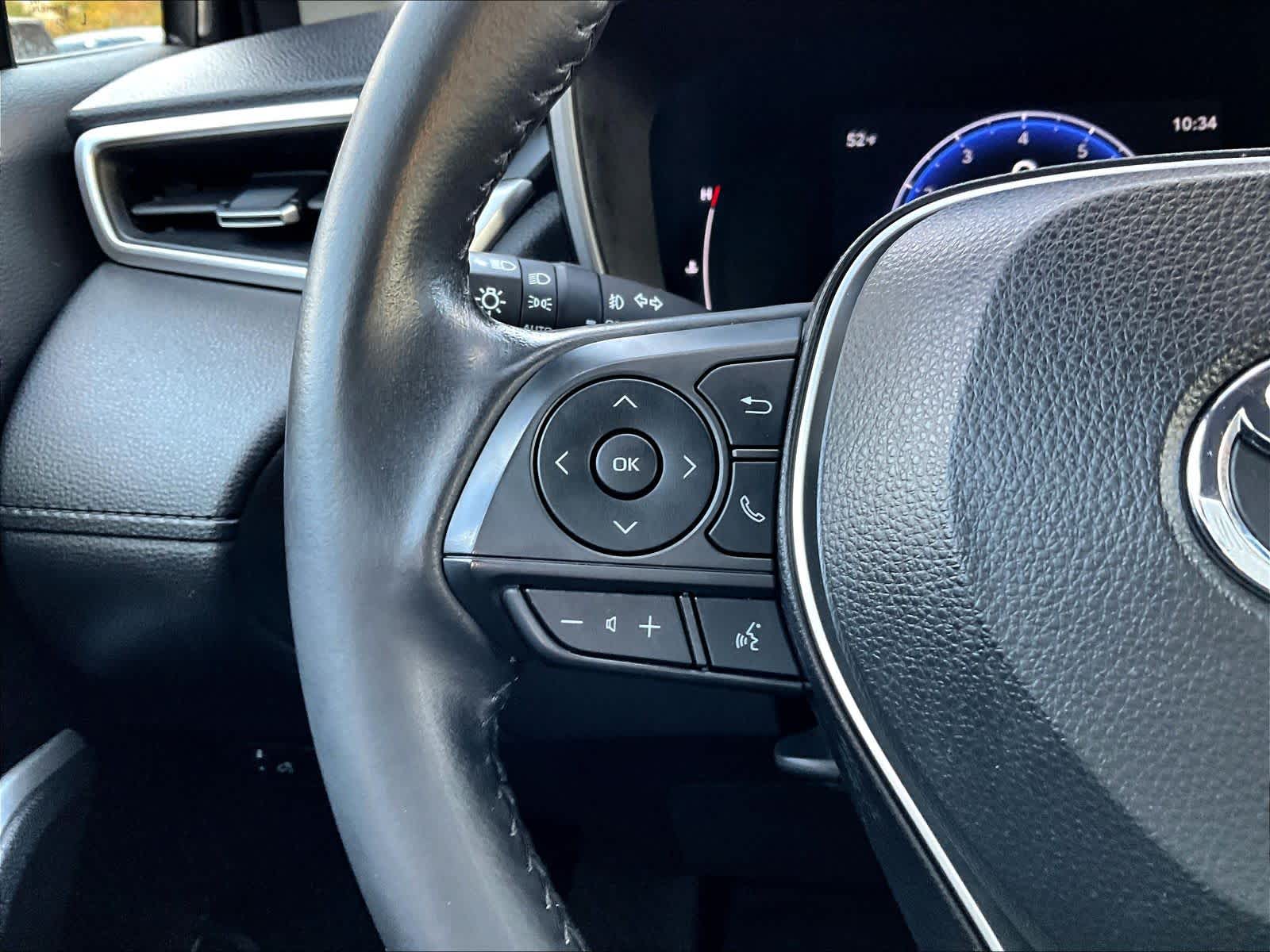 2023 Toyota Corolla Cross XLE - Photo 23