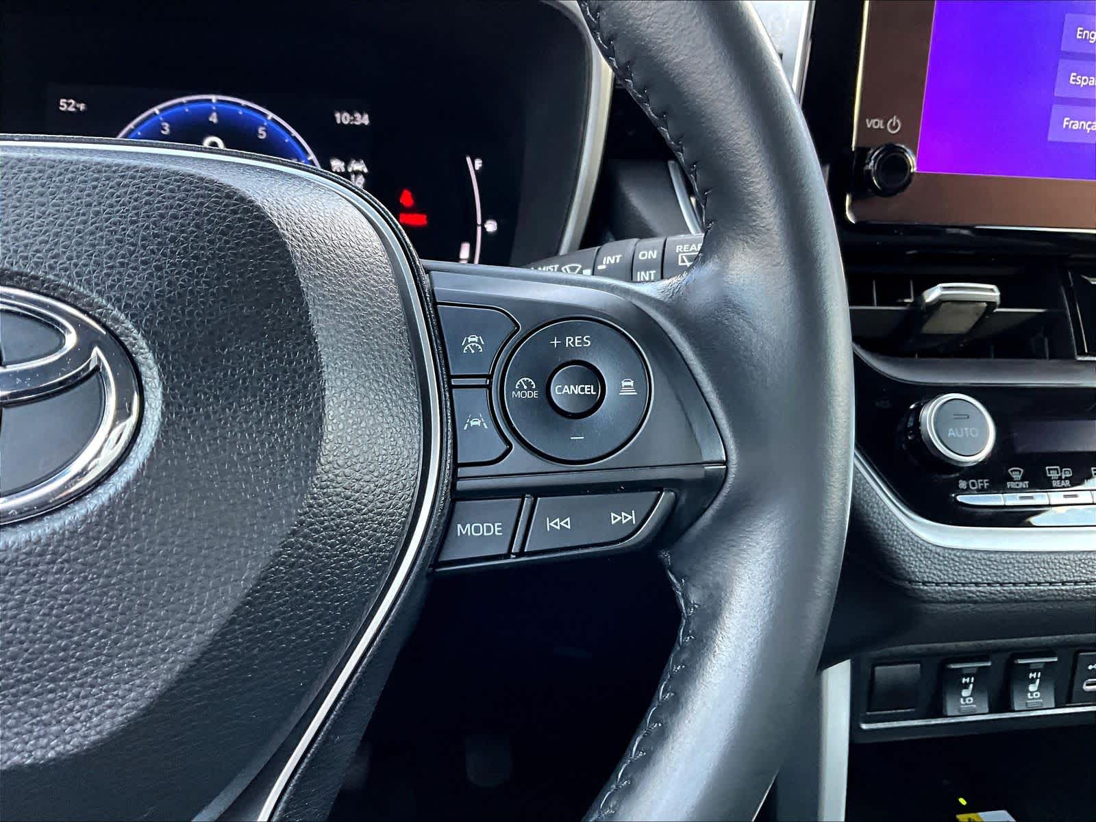 2023 Toyota Corolla Cross XLE - Photo 24