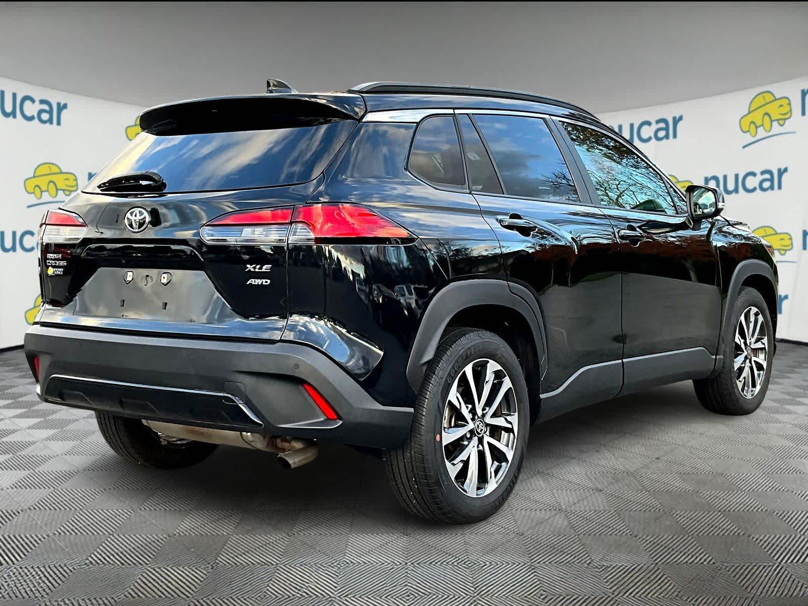 2023 Toyota Corolla Cross XLE - Photo 6