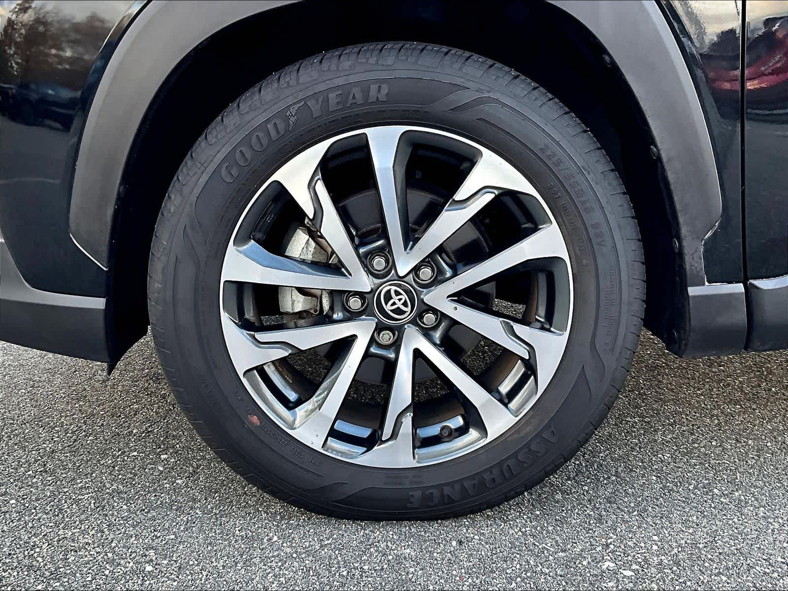 2023 Toyota Corolla Cross XLE - Photo 7