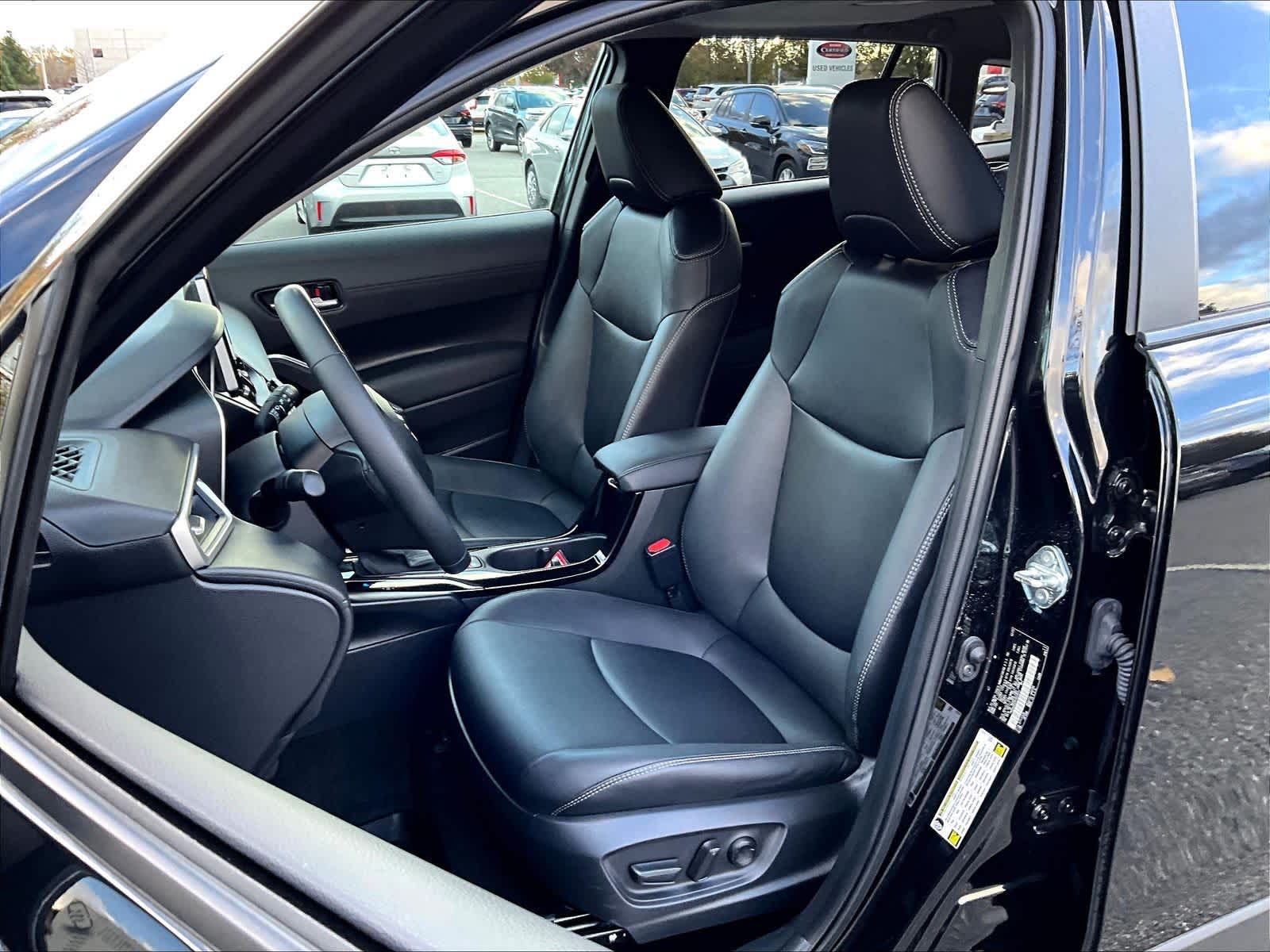 2023 Toyota Corolla Cross XLE - Photo 10