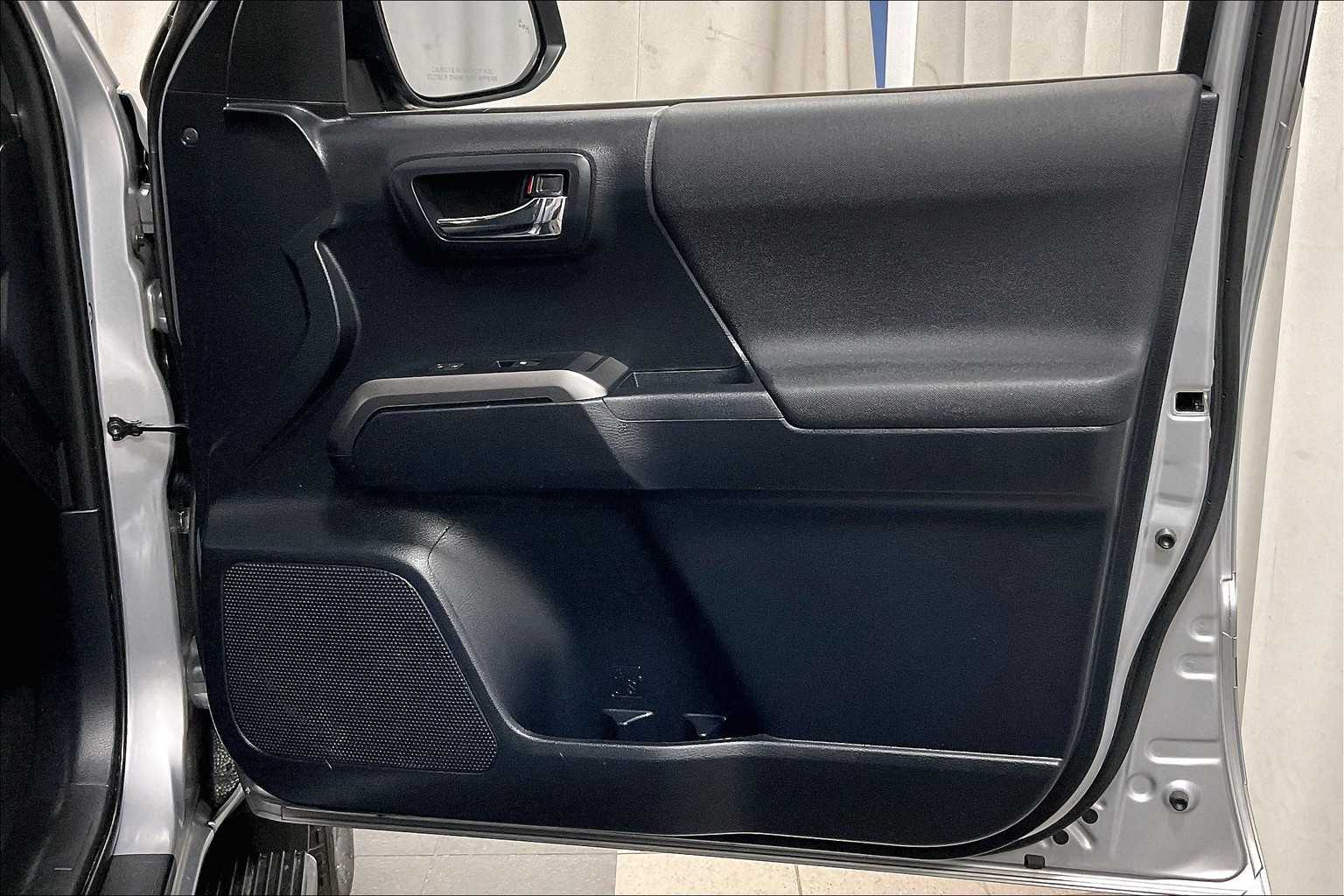 2019 Toyota Tacoma TRD Off Road - Photo 12