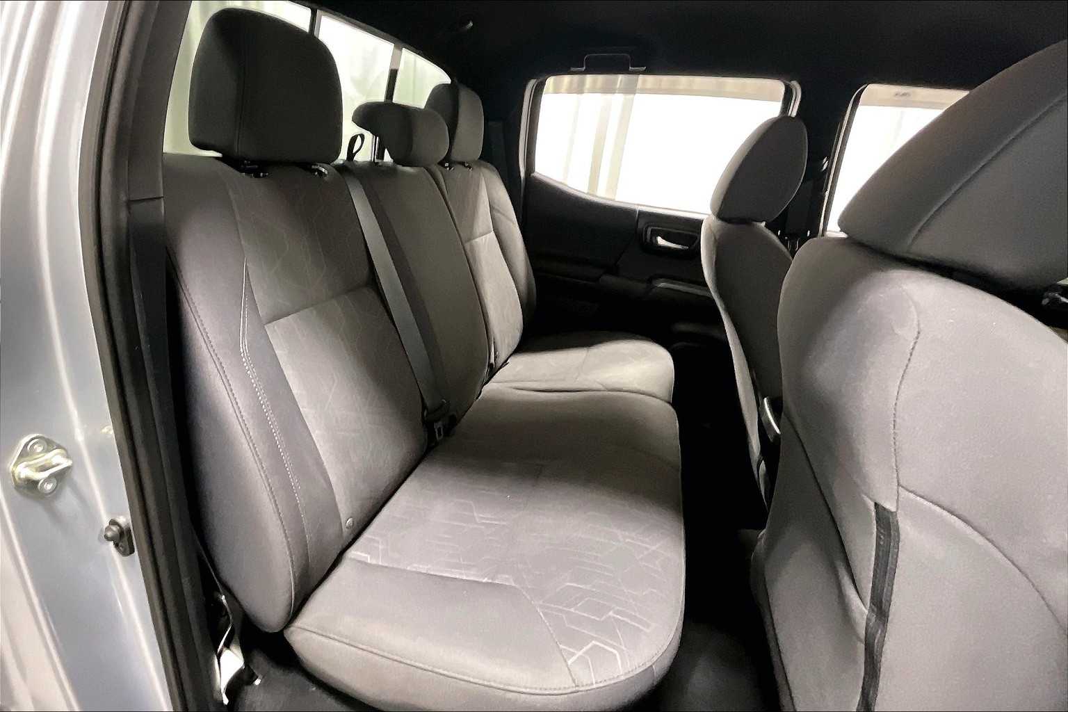 2019 Toyota Tacoma TRD Off Road - Photo 16