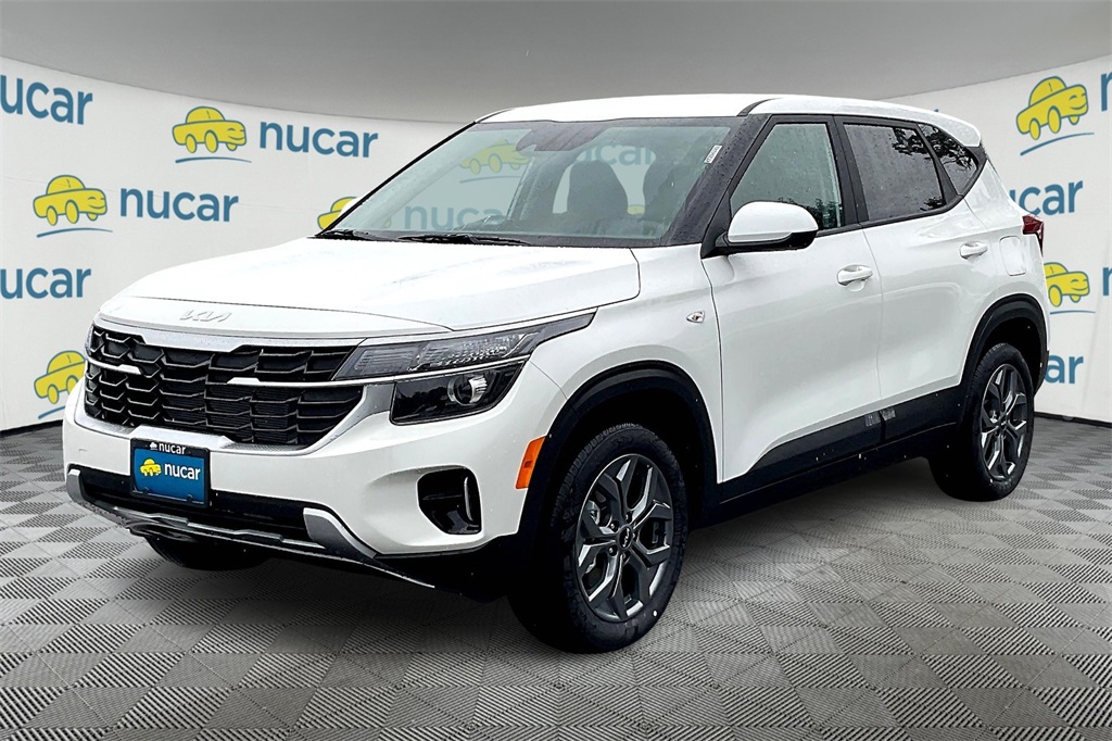 2025 Kia Seltos LX - Photo 4