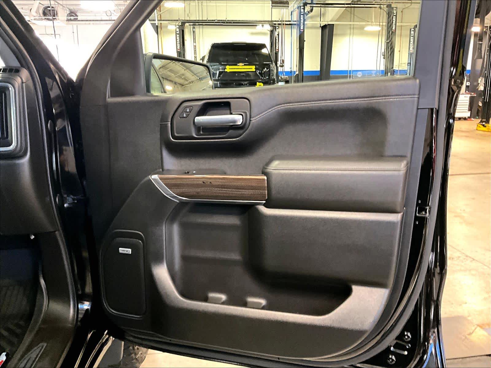 2021 Chevrolet Silverado 1500 LT Trail Boss - Photo 12