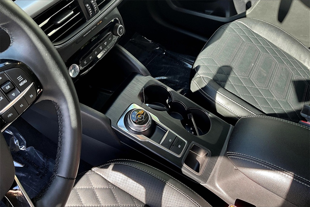 2024 Ford Escape Platinum - Photo 20