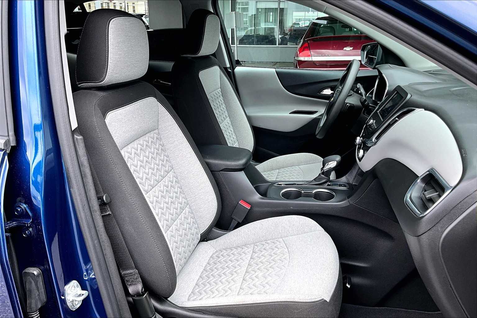 2023 Chevrolet Equinox LS - Photo 11
