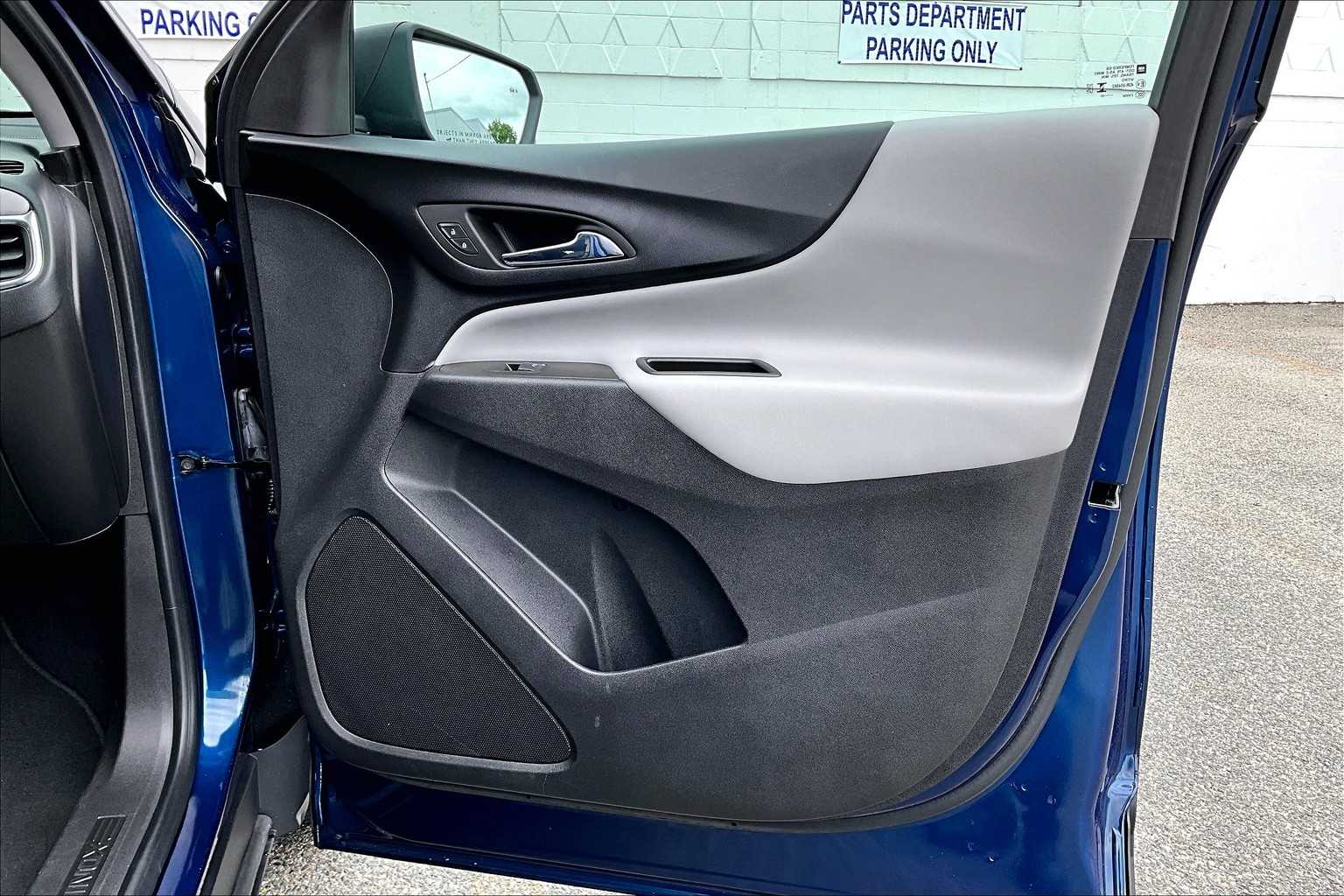 2023 Chevrolet Equinox LS - Photo 12