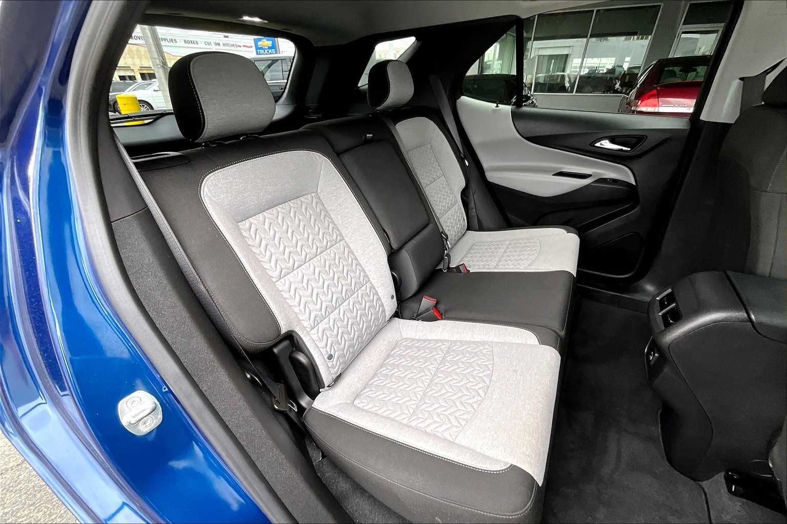 2023 Chevrolet Equinox LS - Photo 16